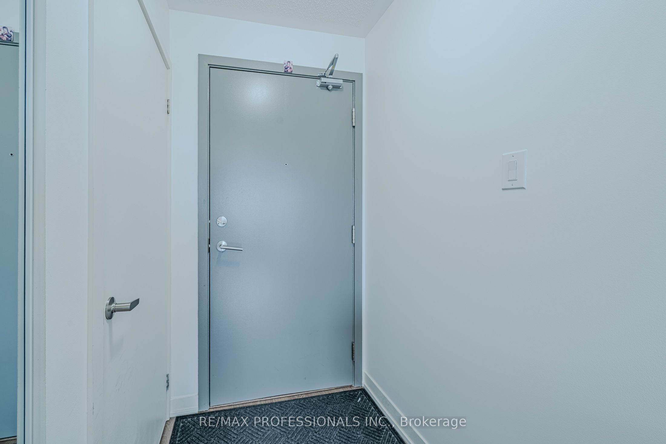 5155 Sheppard   East Avenue 401