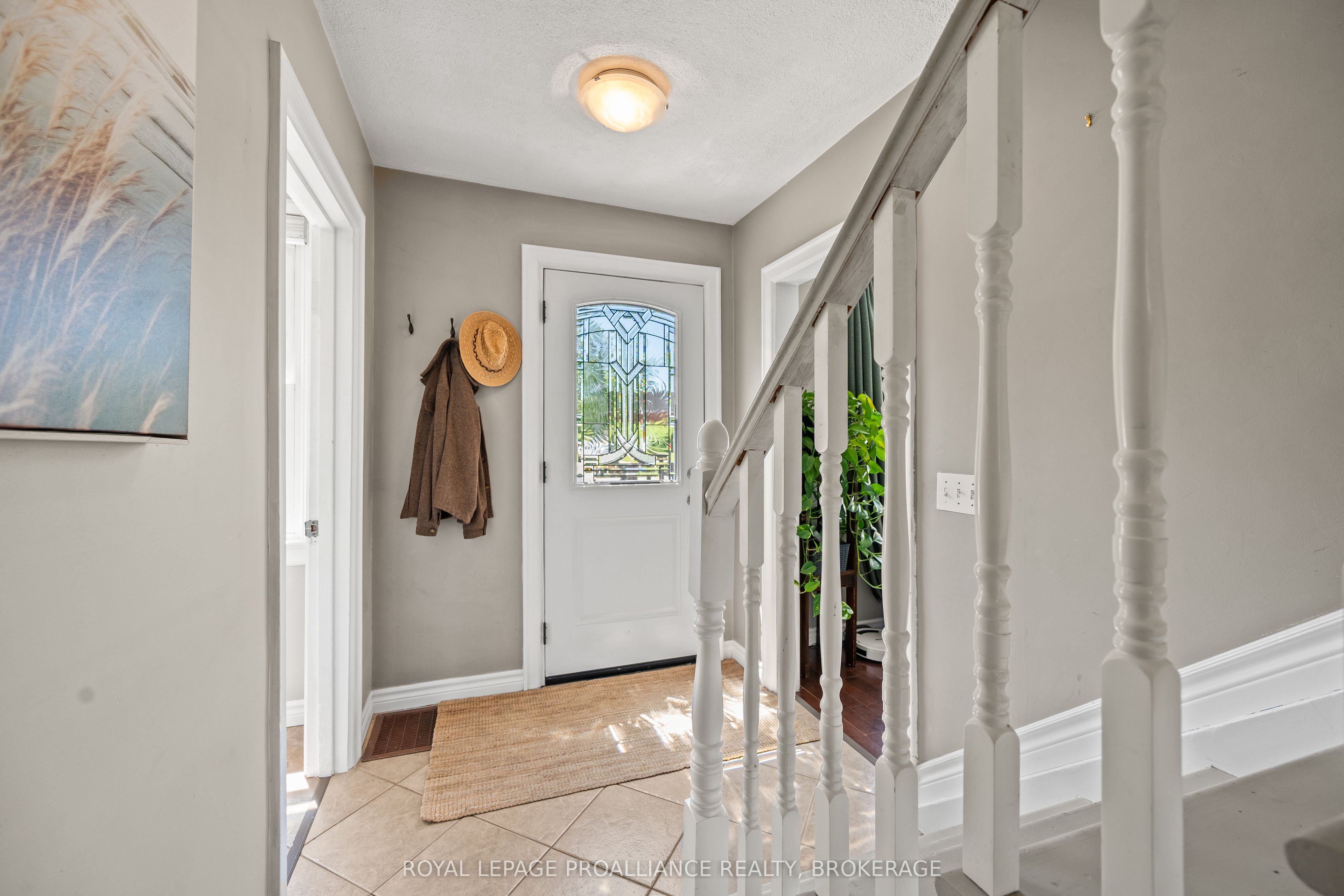 560 King Street W