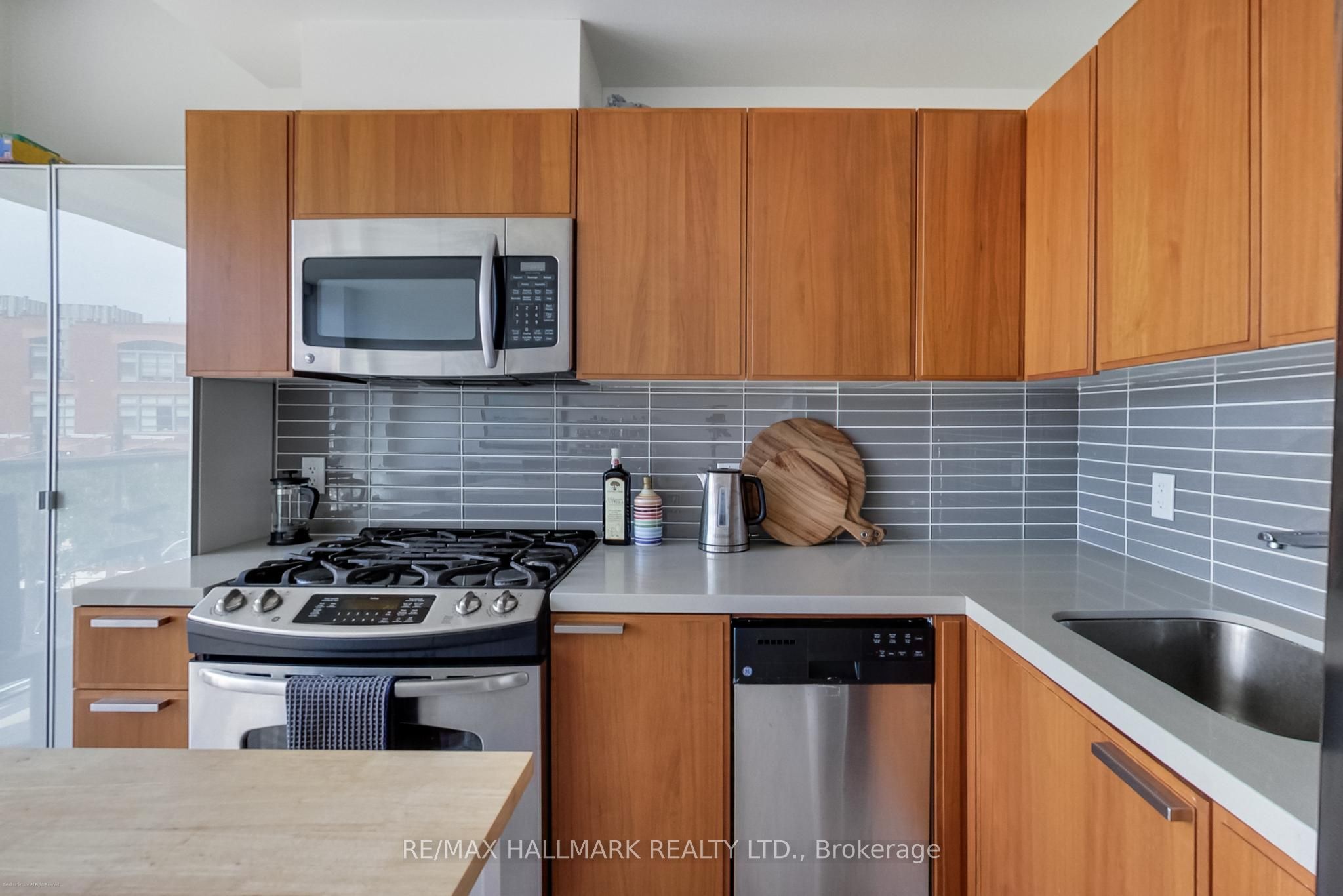 318 King Street E 317