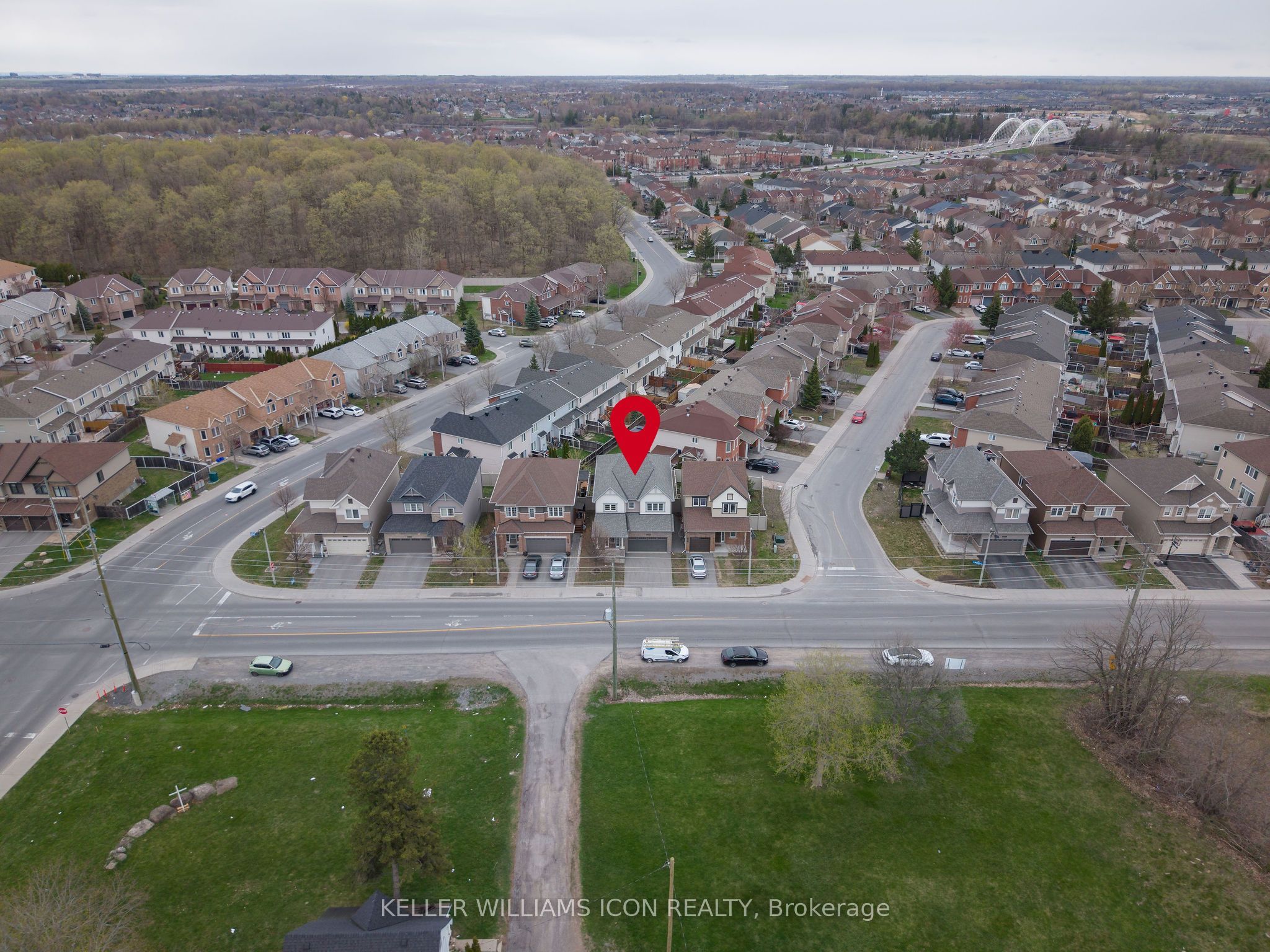 3379 Woodroffe Avenue