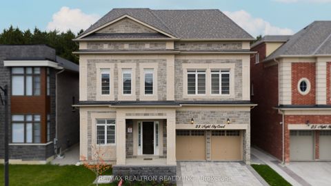 23 Night Sky Court Richmond Hill ON L4C 2R4