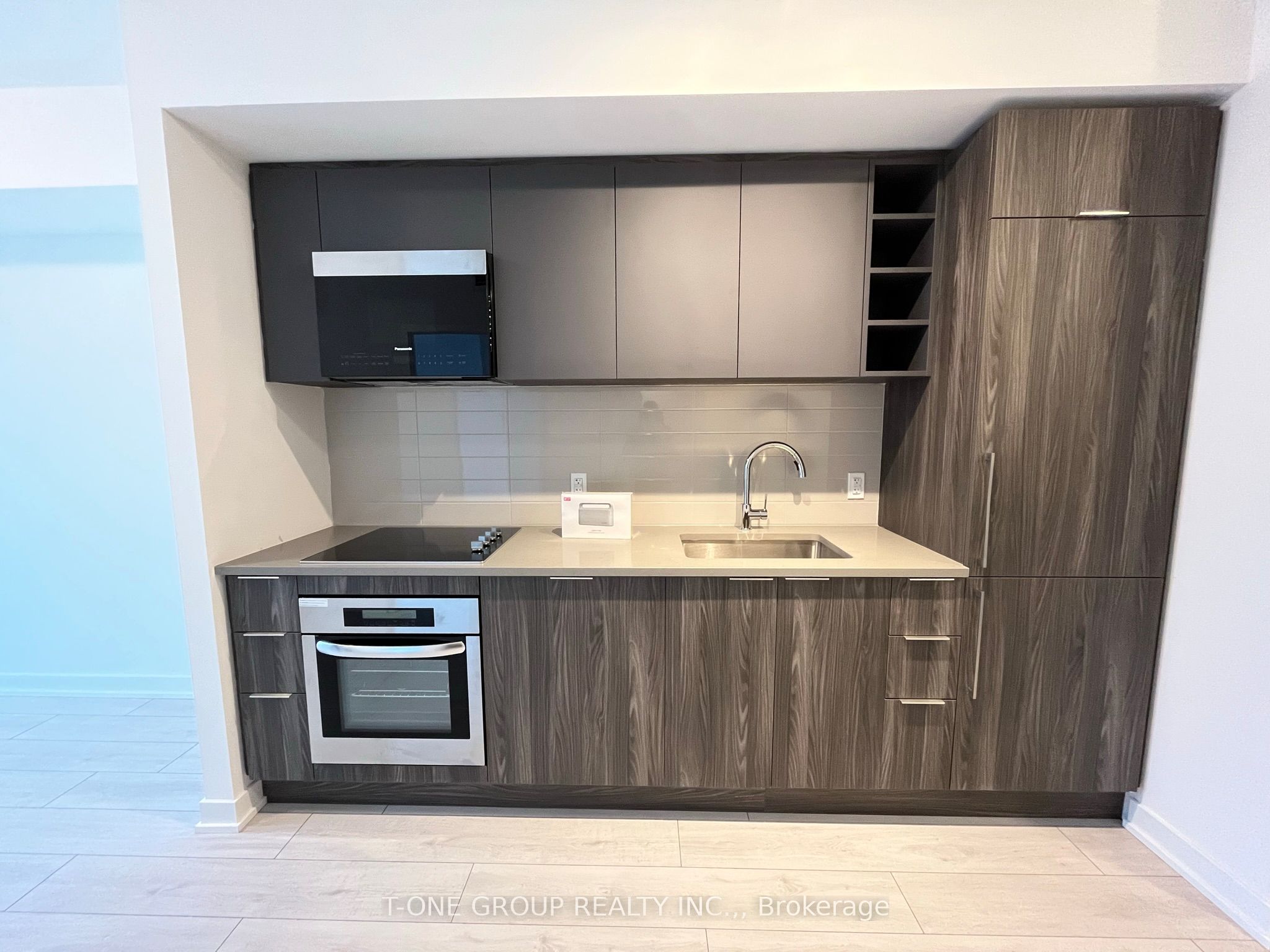 2031 Kennedy Road 2818