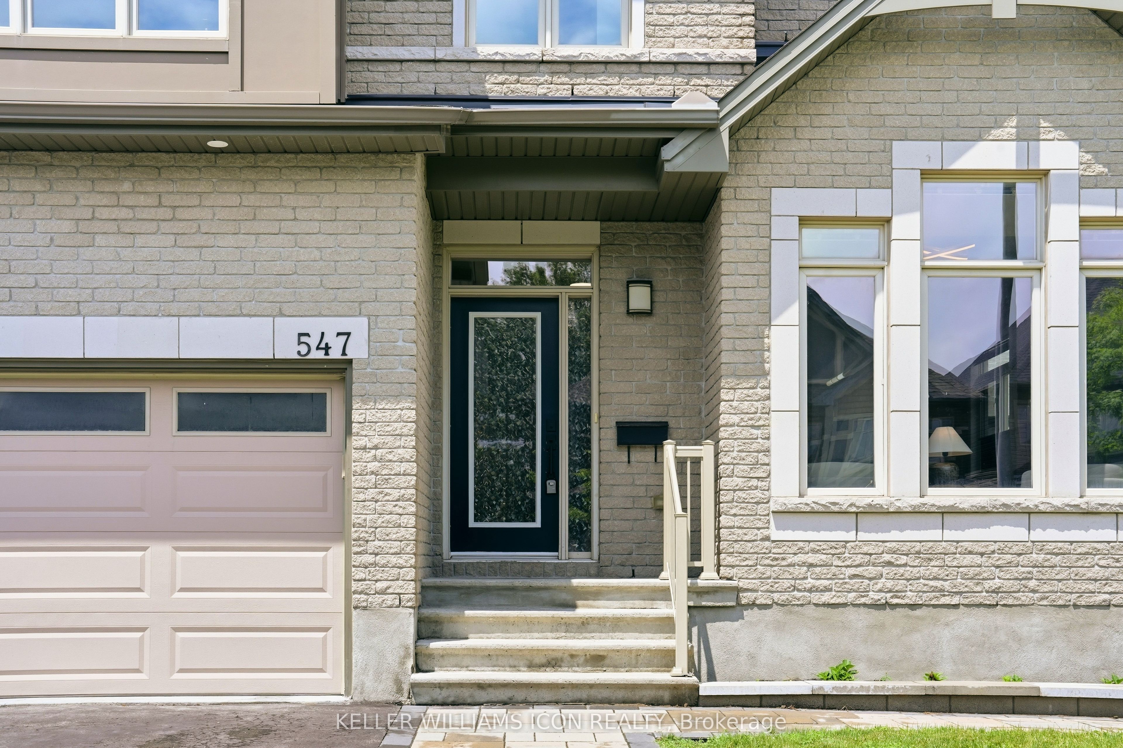547 Peerless Street