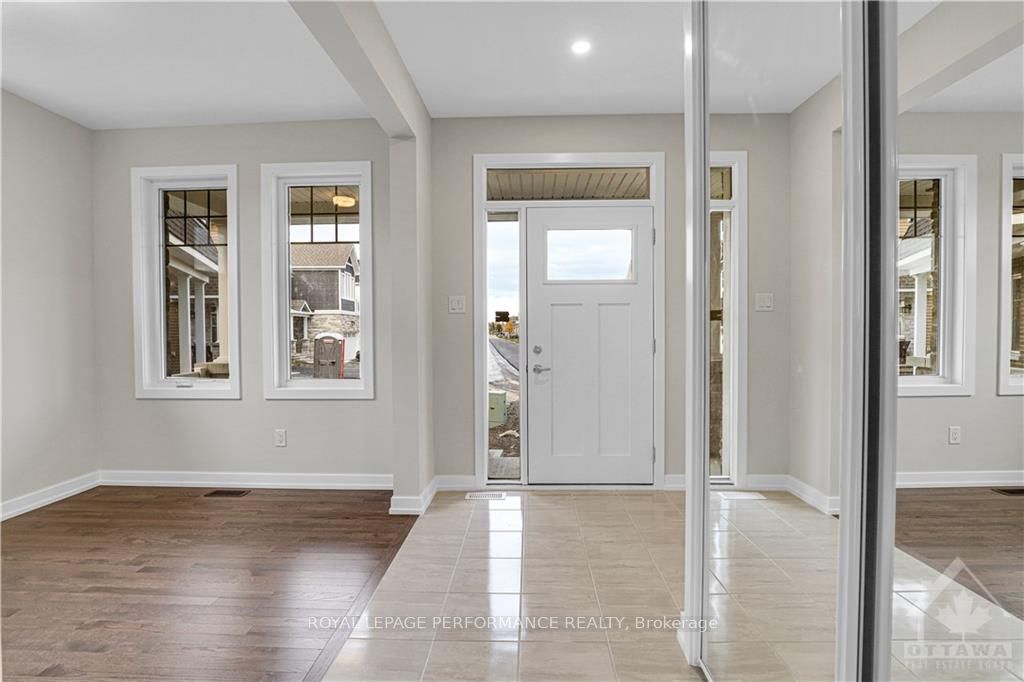 85 HACKAMORE Crescent