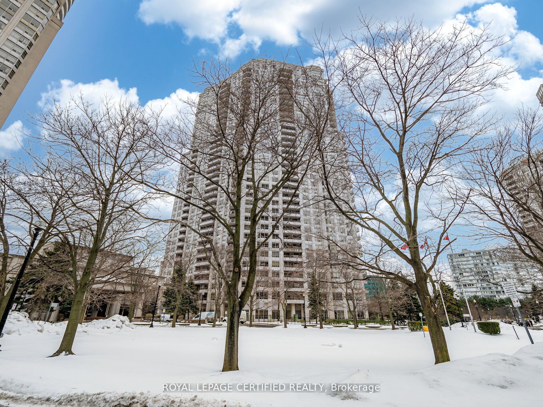 25 Kingsbridge Garden Circle PH 08