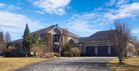 14 Robert Gray Road Whitchurch-Stouffville ON L4A 1M4