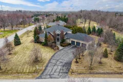 14 Robert Gray Road Whitchurch-Stouffville ON L4A 1M4