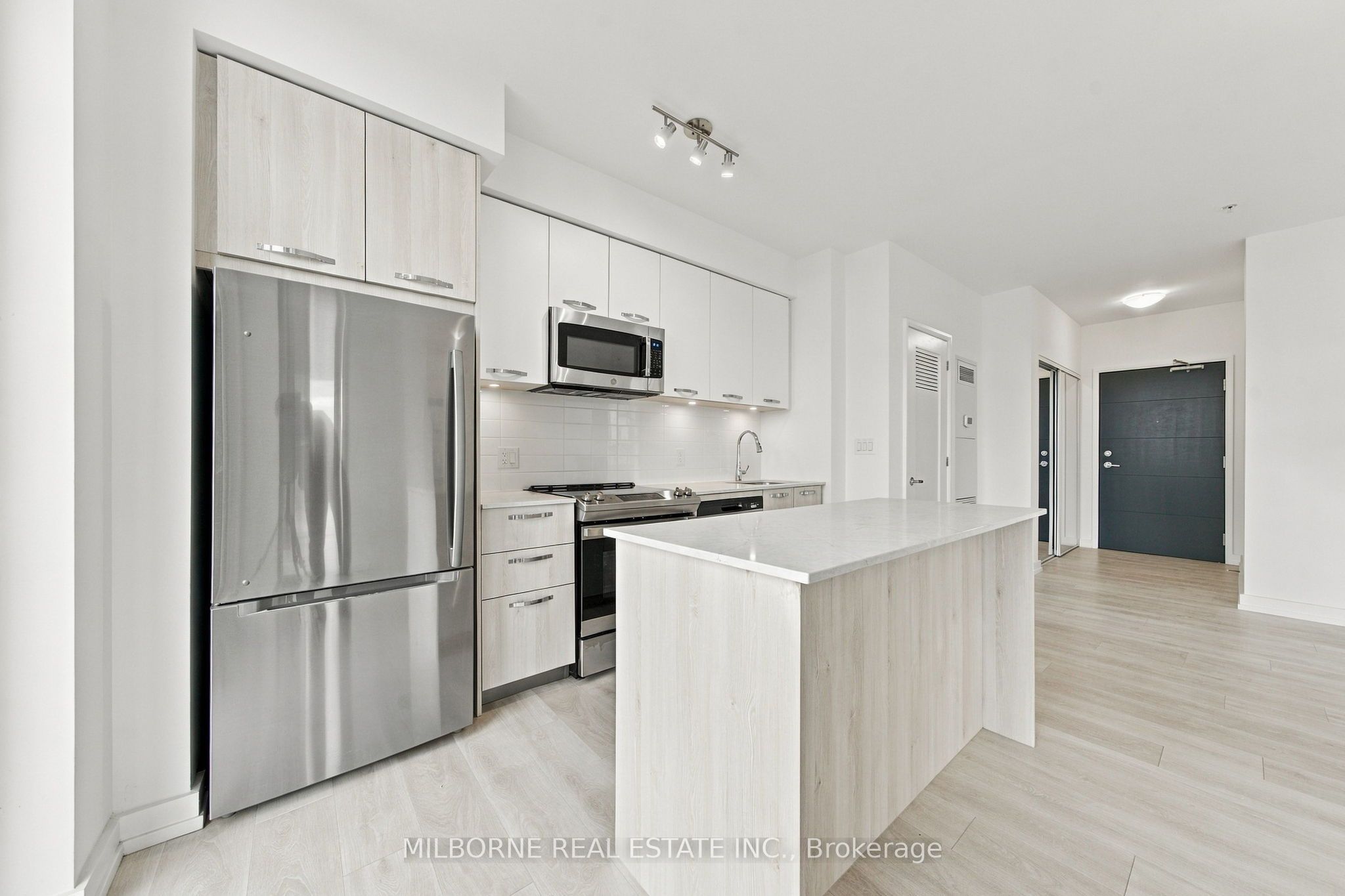 75 James Street S 1511