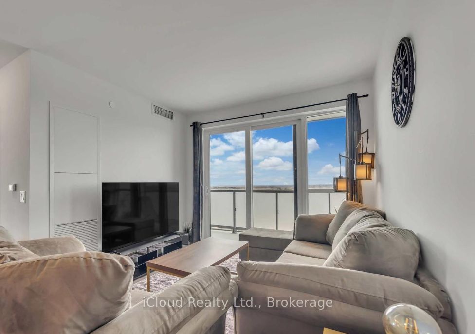 2550 Simcoe Street N 1917