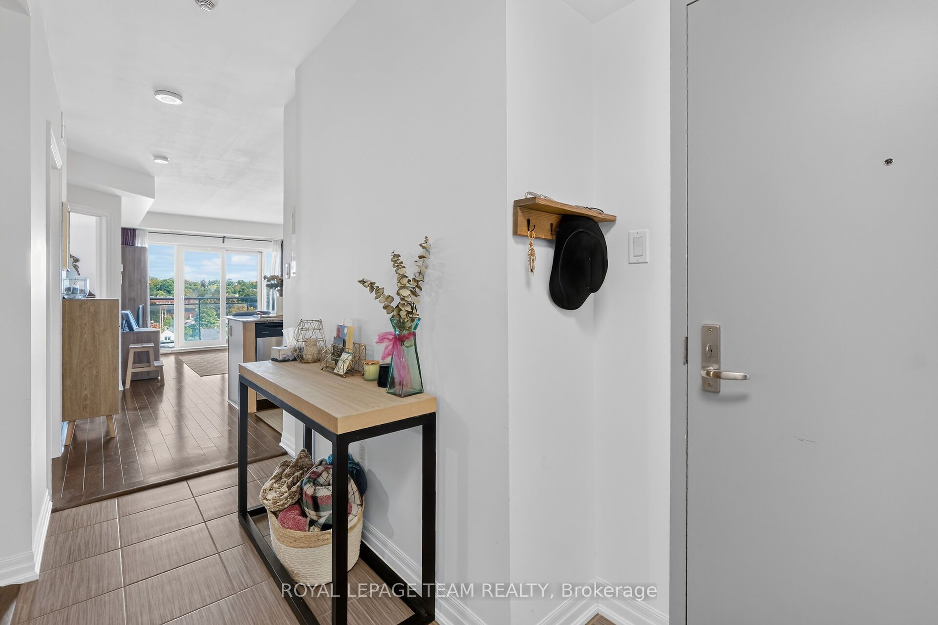 90 Landry Street 706