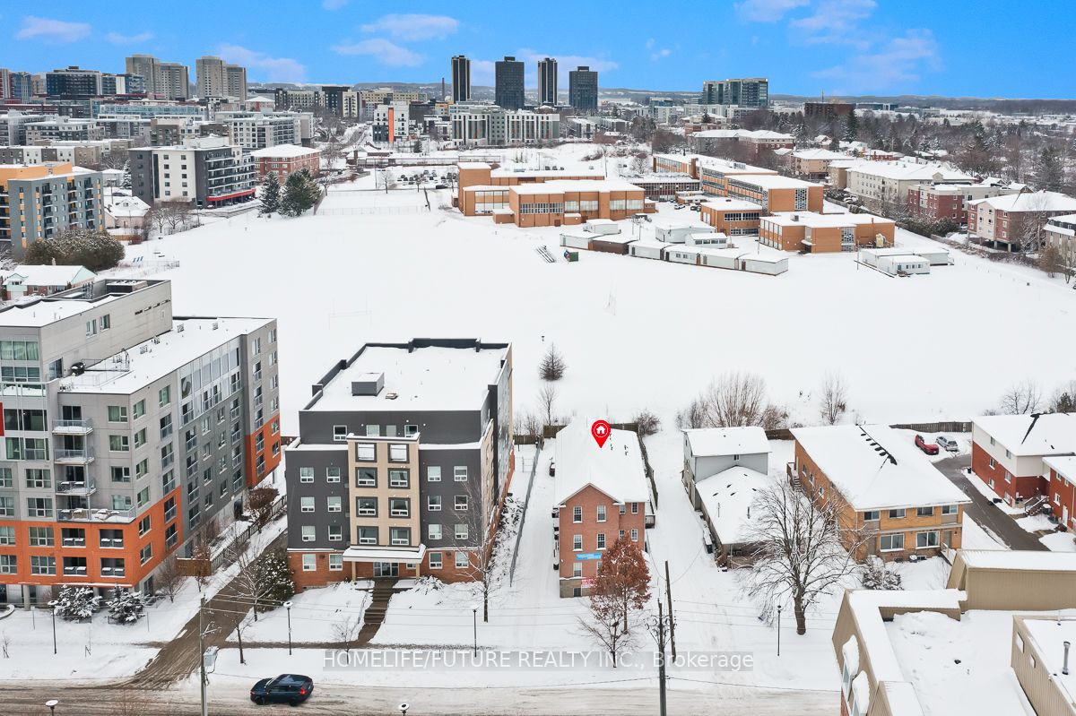 327 Spruce Street 4 Units W/20 Rms