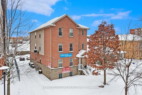 327 Spruce Street 4 Units W/20 Rms Waterloo ON N2L 3M6