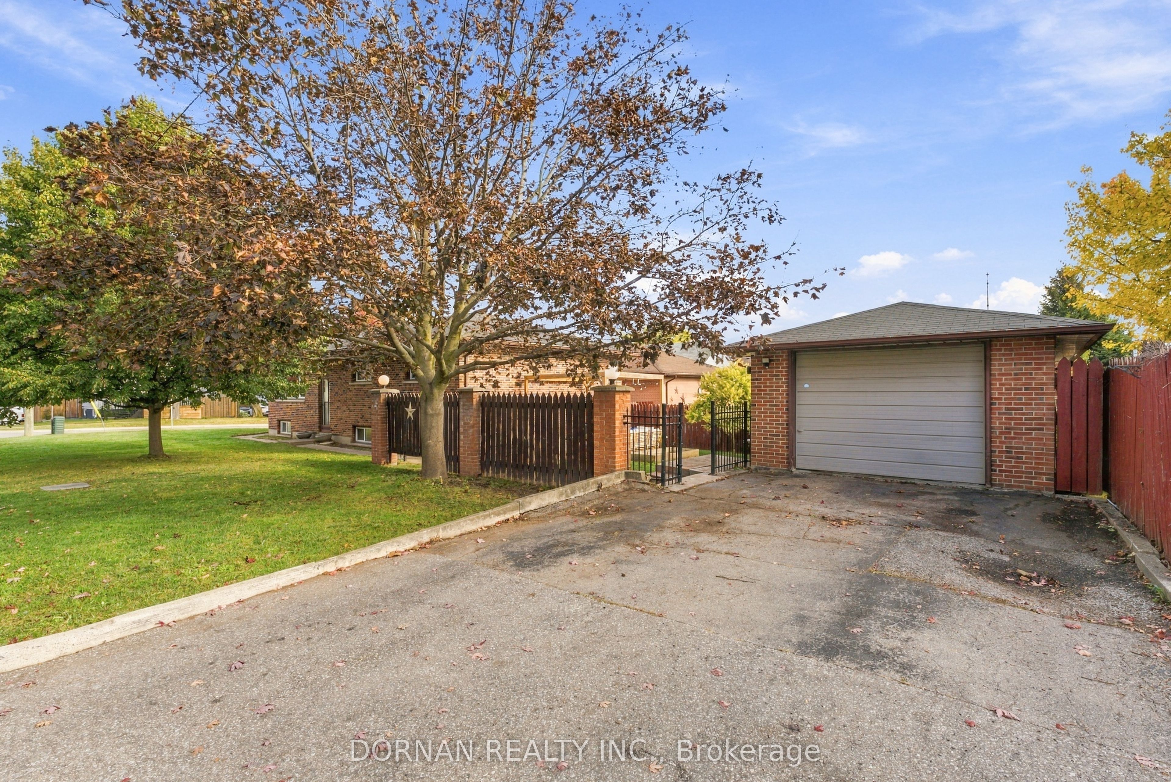 189 Hibbert Avenue