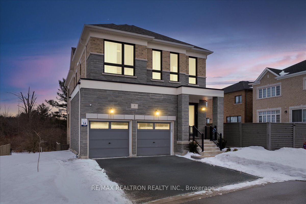 7 Maple Fields Circle