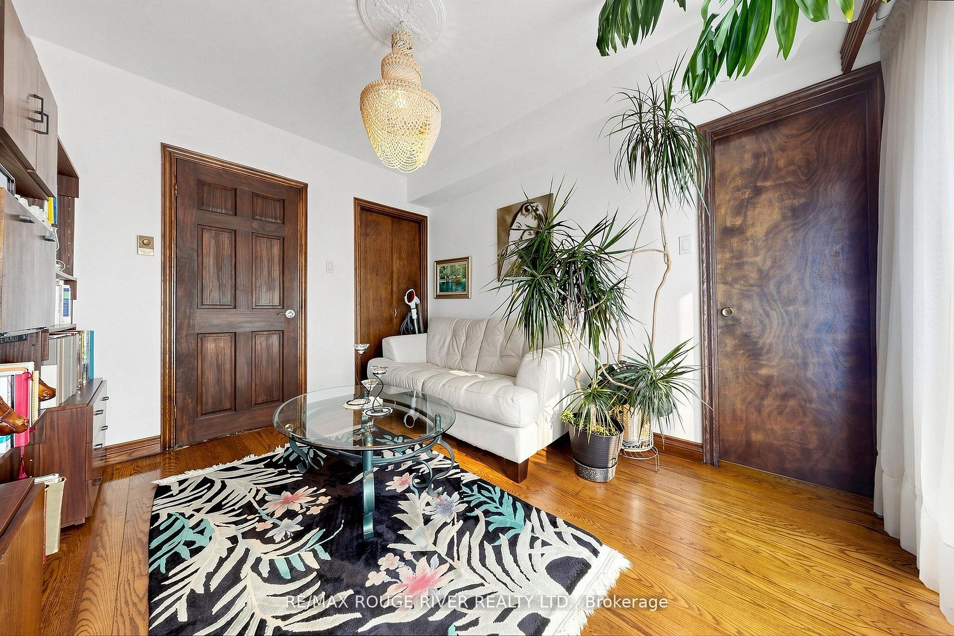 2 Faversham Crescent
