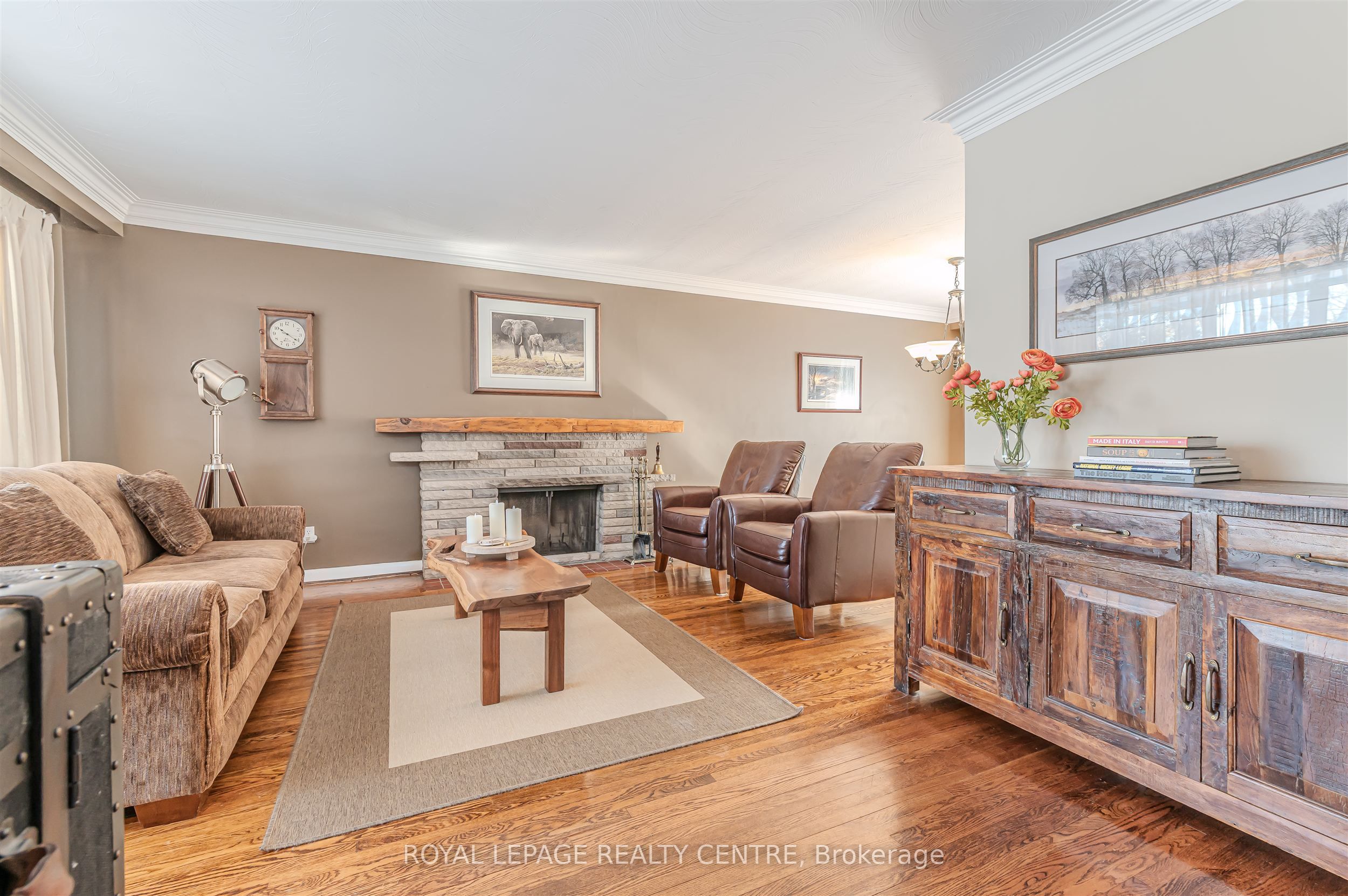 27 Hernshaw Crescent