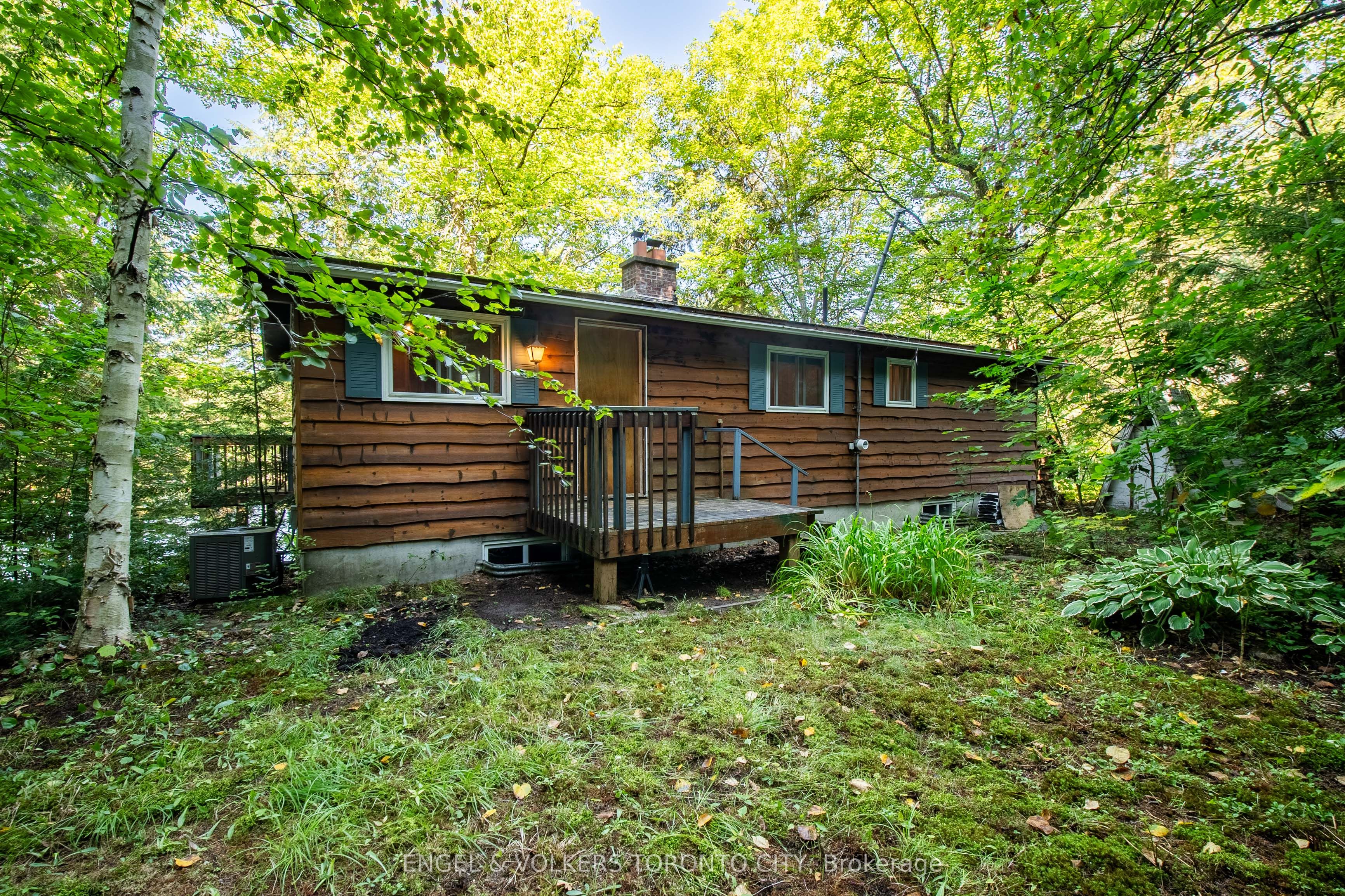 1032 Cliffdene Drive