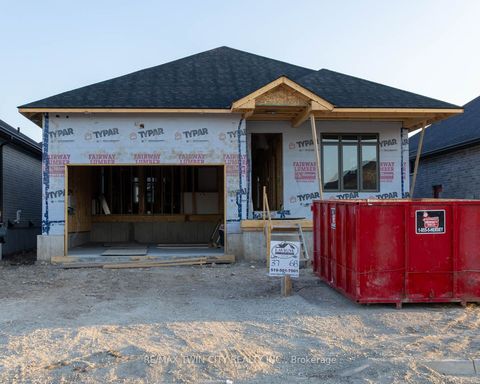 68 Weymouth Street Woolwich ON N3B 0E6