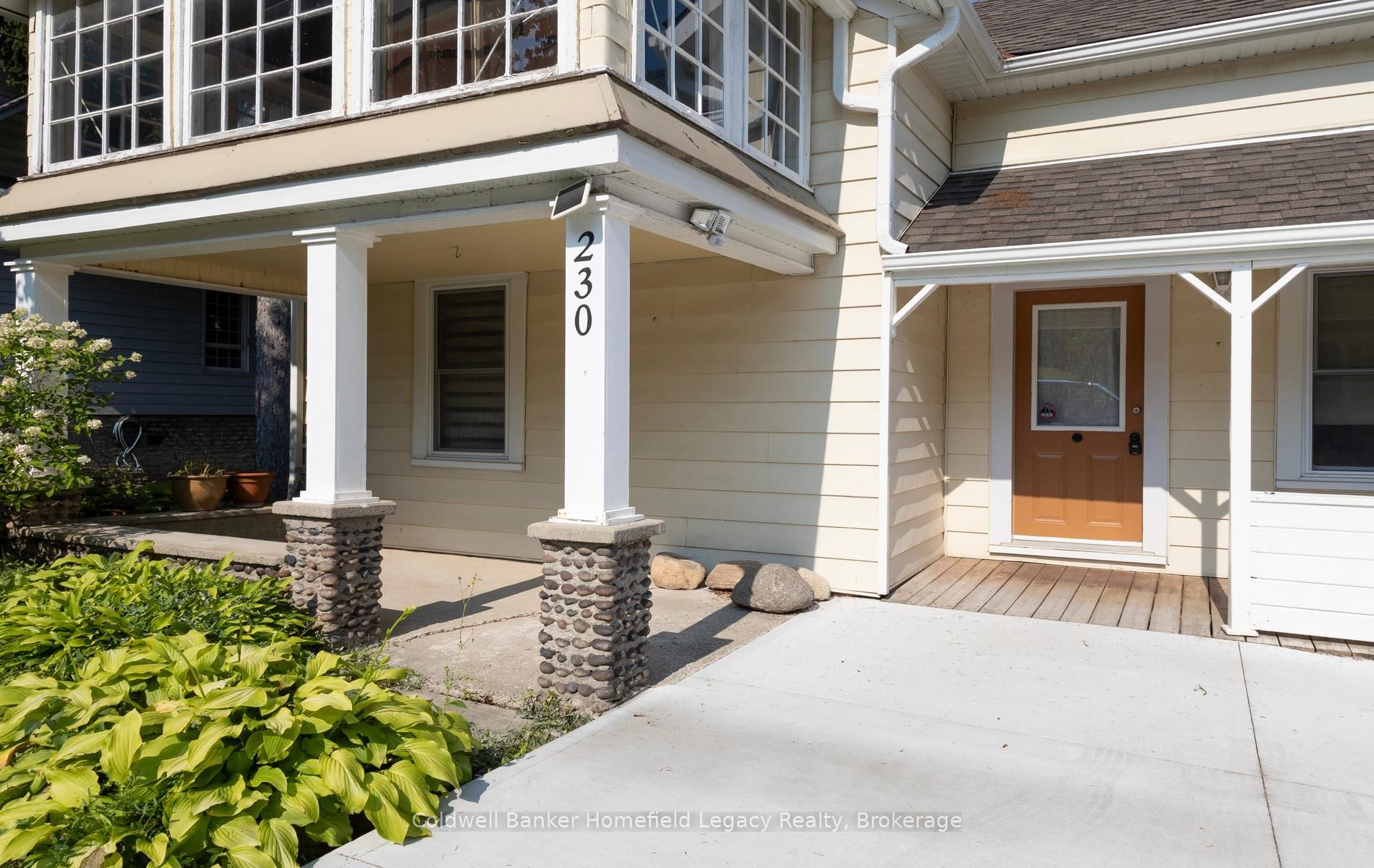 230 Church Street S