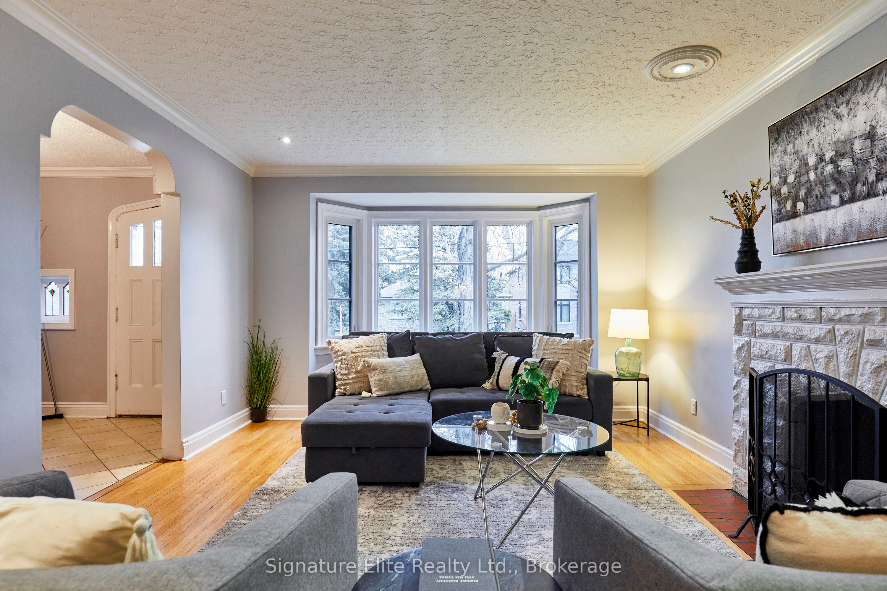 9 Hiawatha Parkway