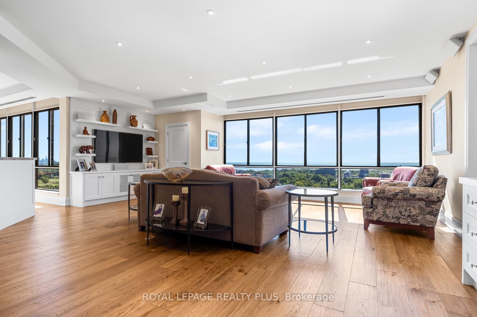 1400 Dixie Road 2203