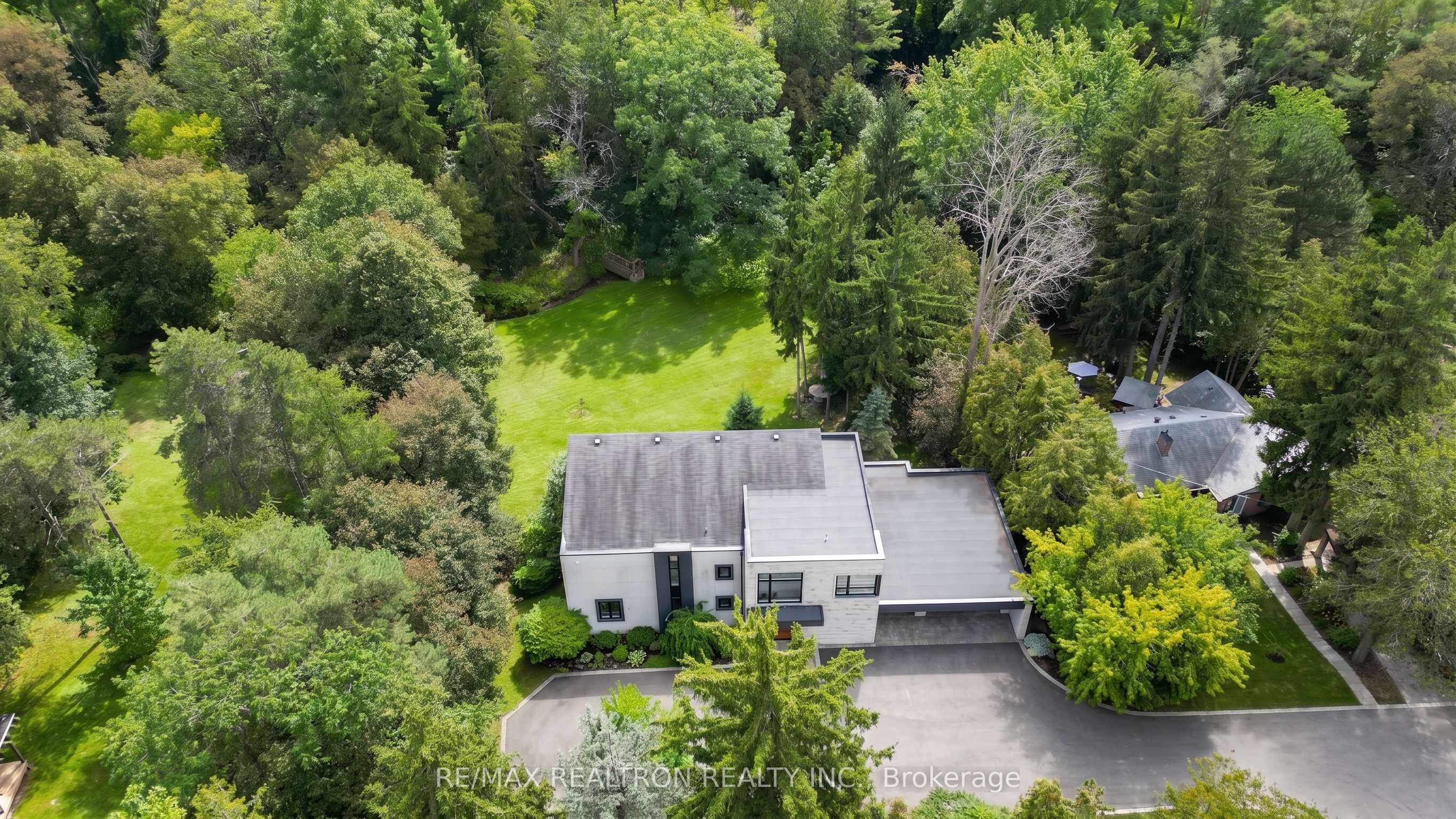 7 Albion Close