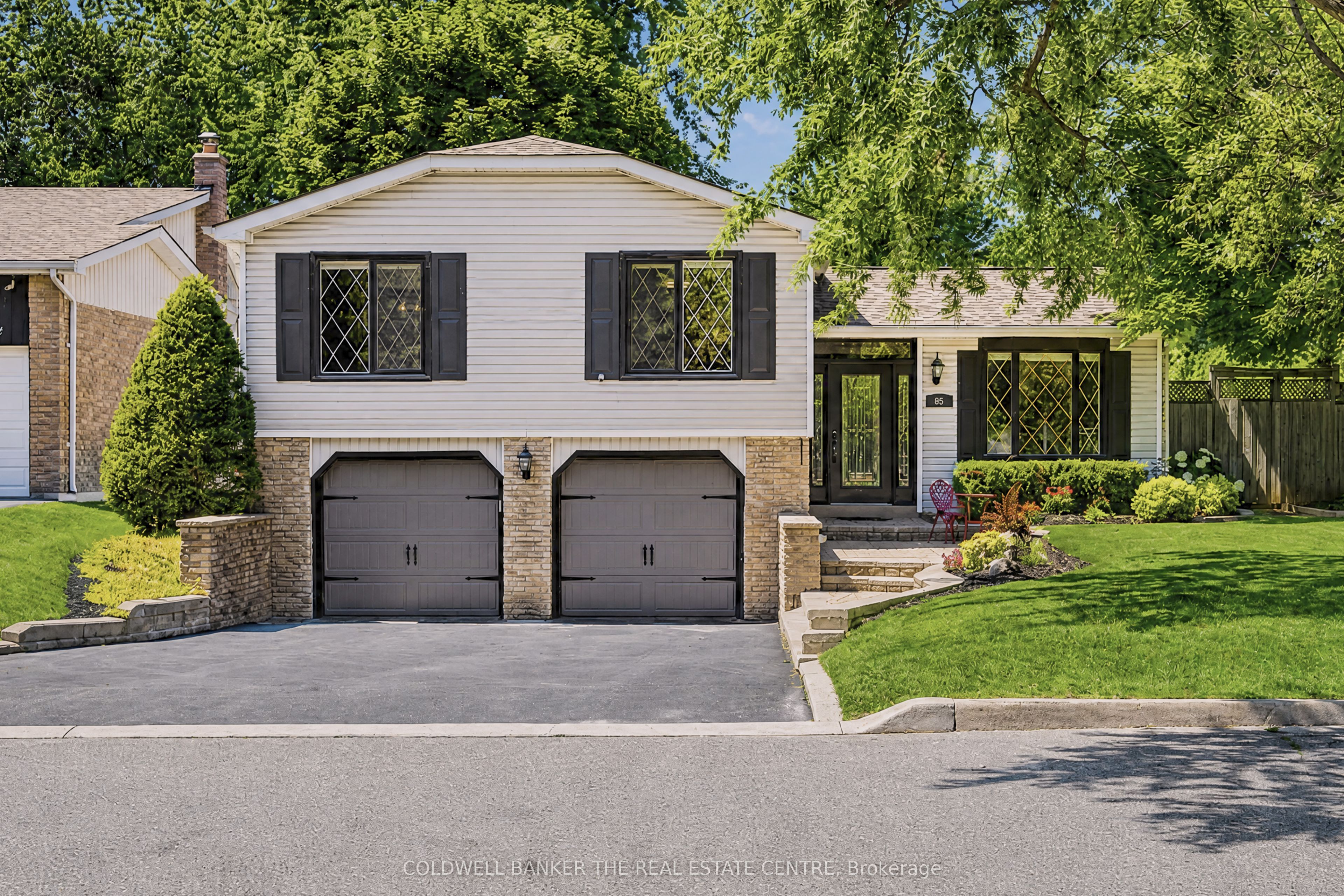85 Wright Crescent