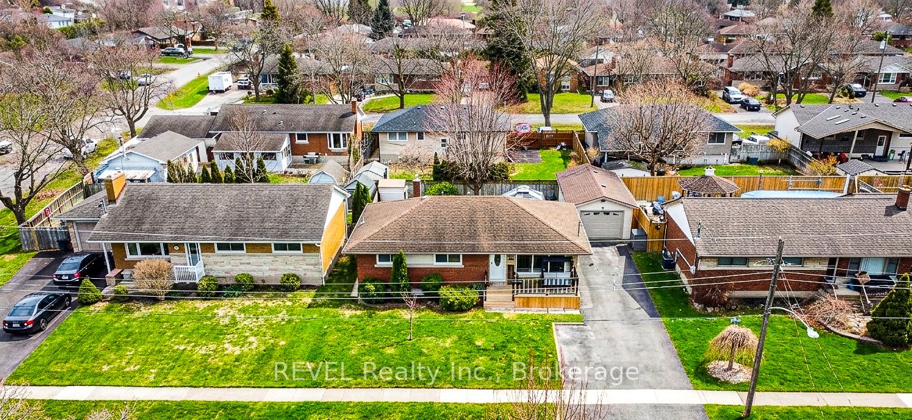 24 Grosvenor Street S