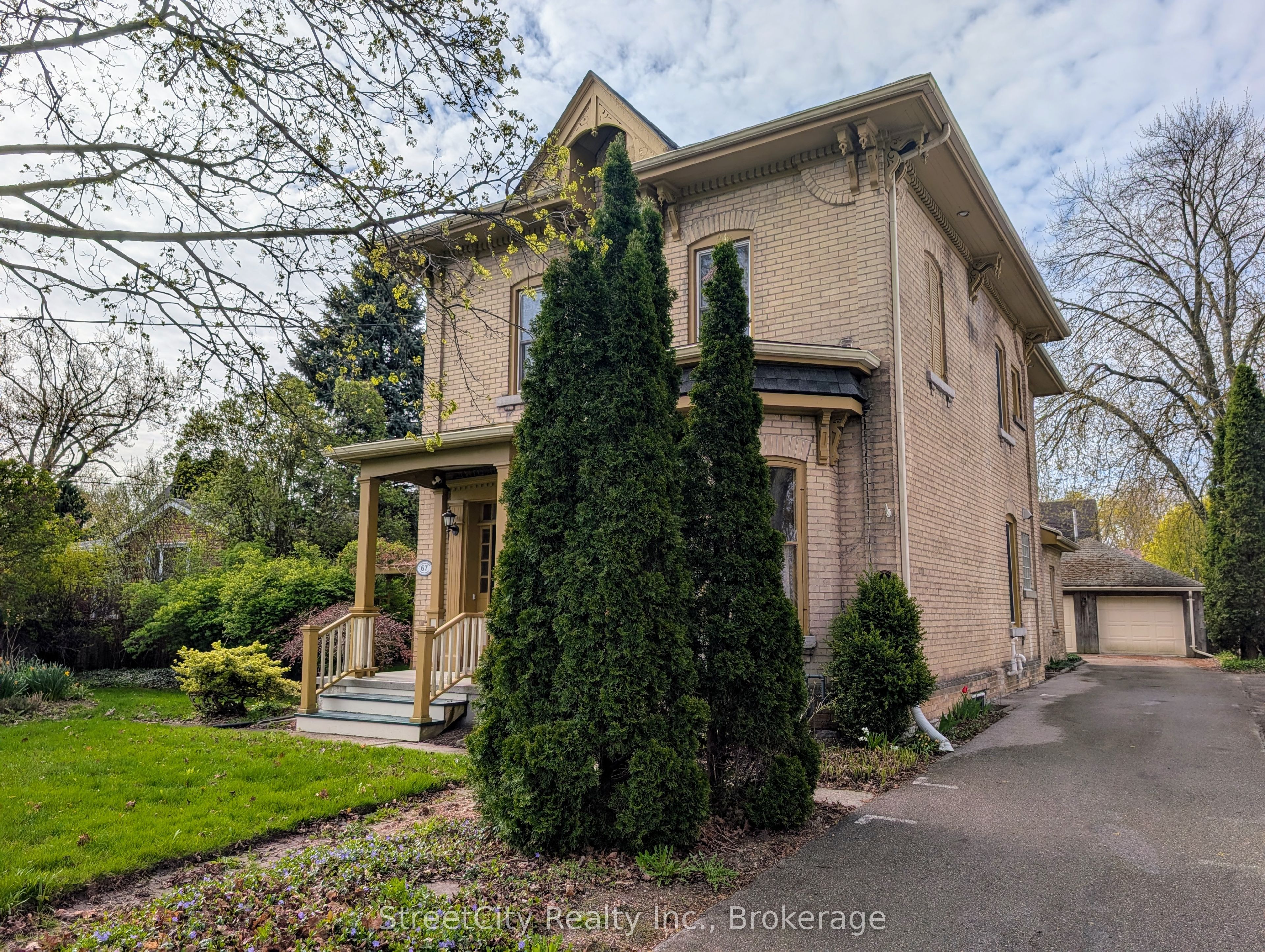 67 Douro Street