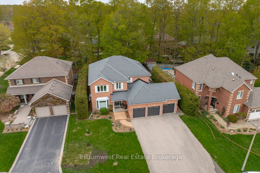 242 Cheltonwood Crescent