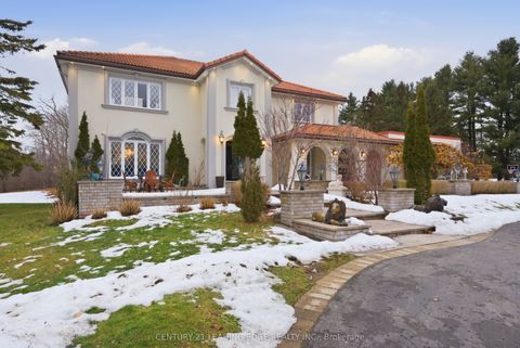 10 Bunting Court Ajax ON L1T 3S5