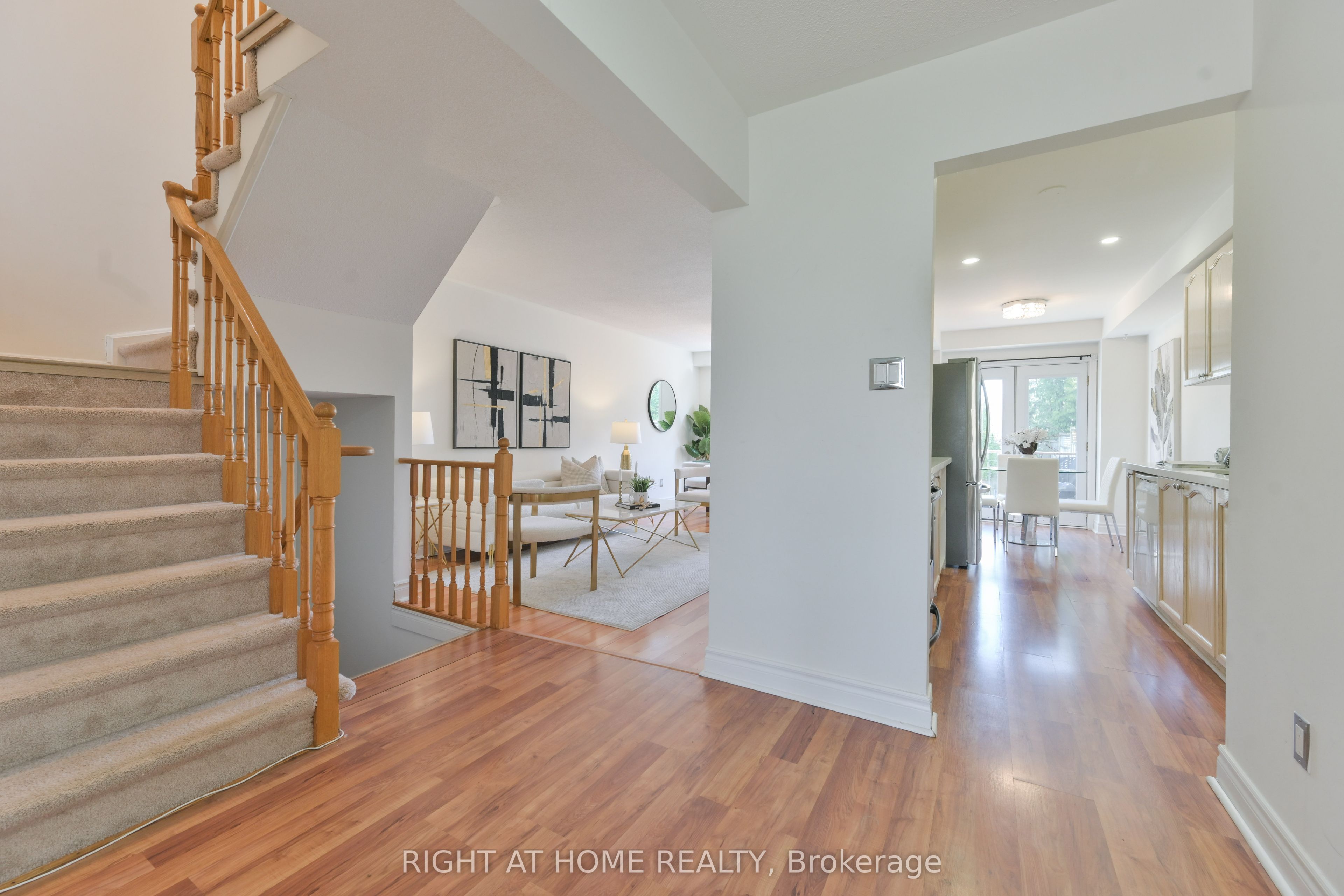 112 Creekwood Crescent