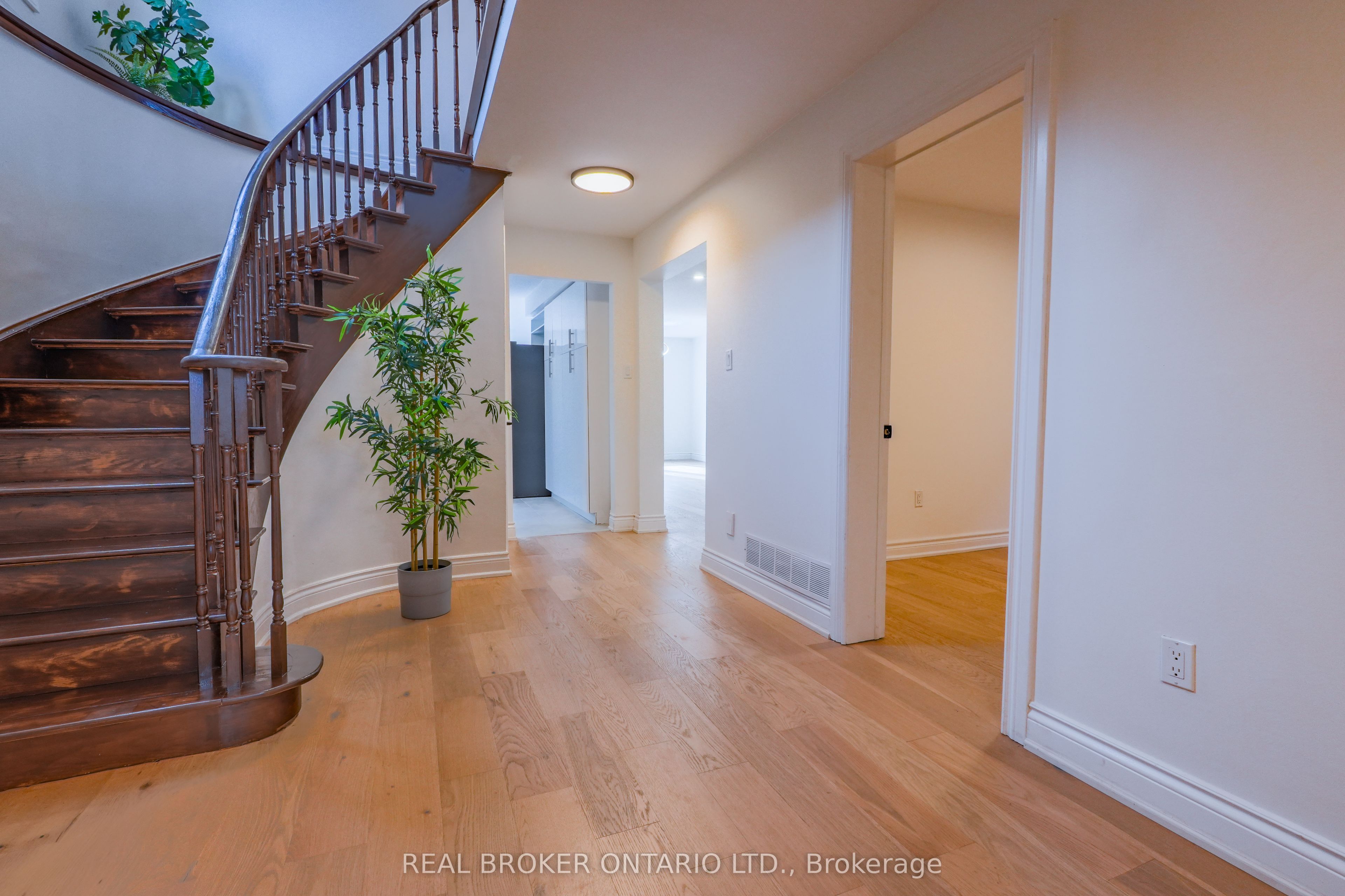 4326 Waterford Crescent