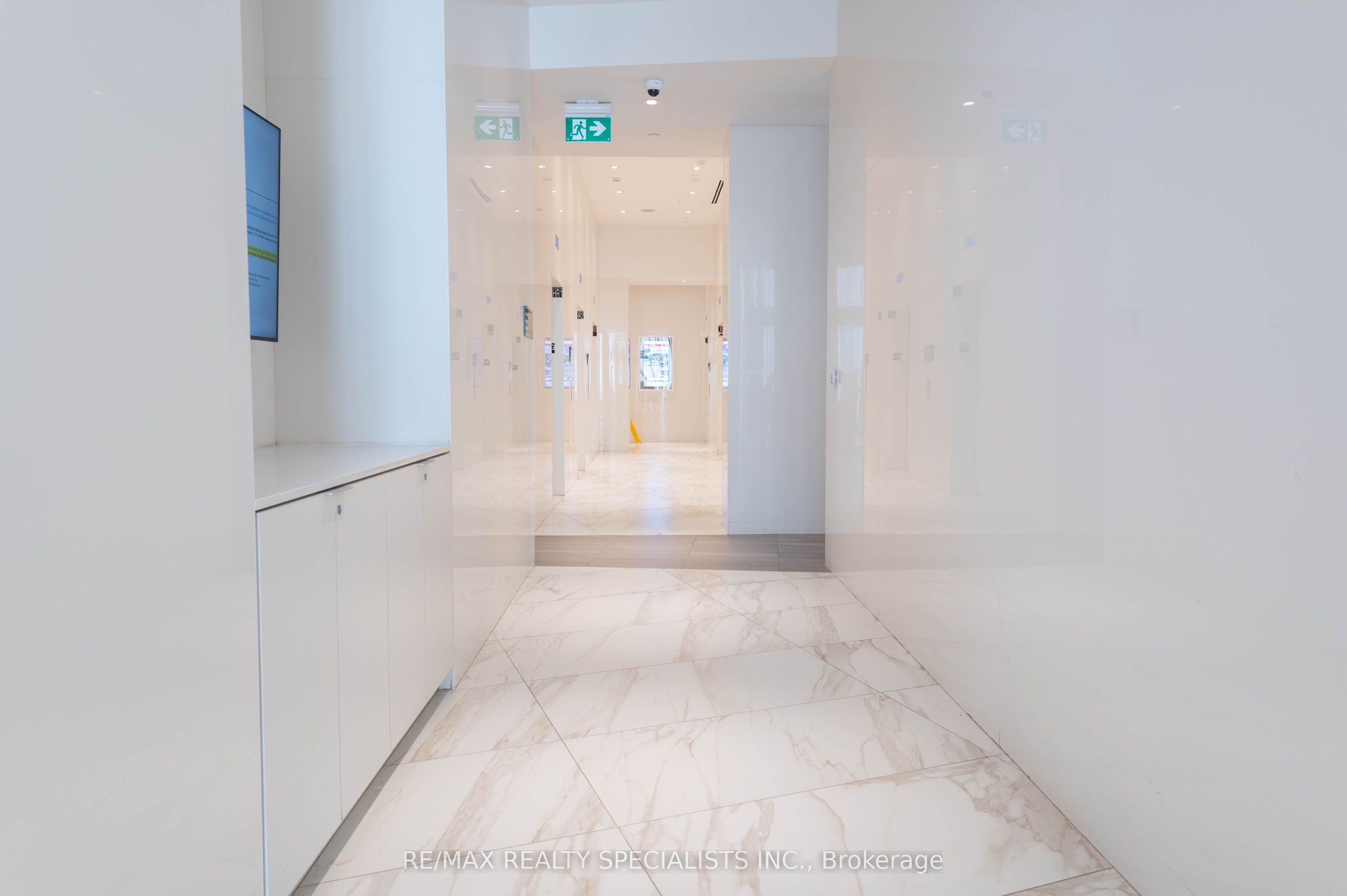 3883 QUARTZ Road 321