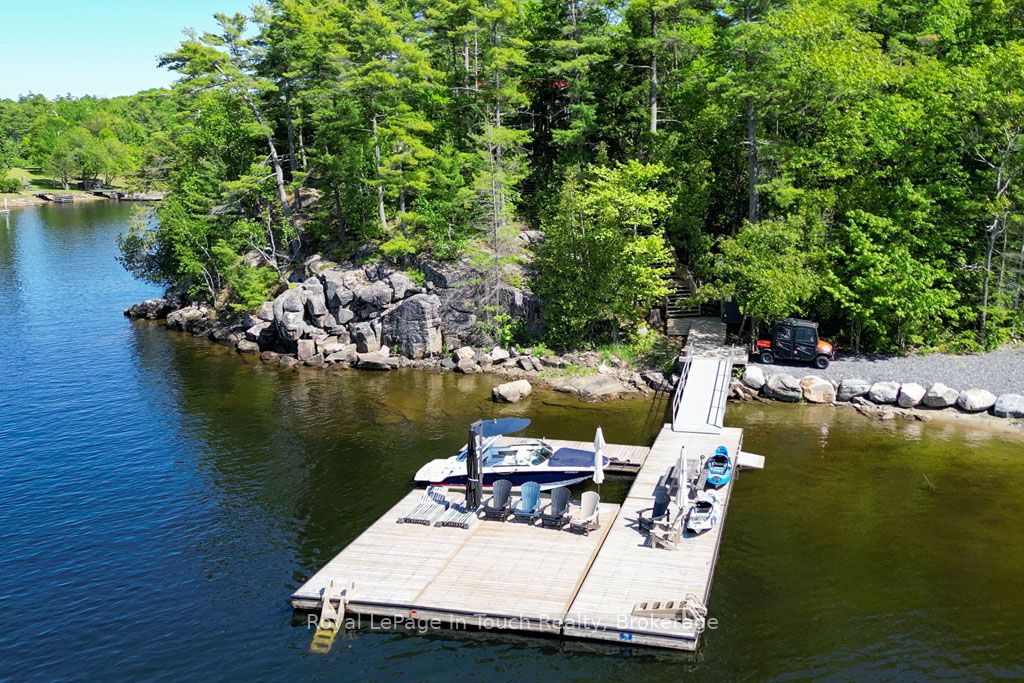 700 ISLAND 980/DEER Island