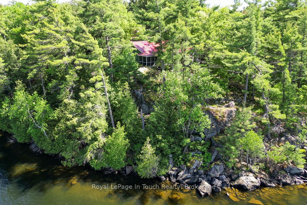 700 ISLAND 980/DEER Island