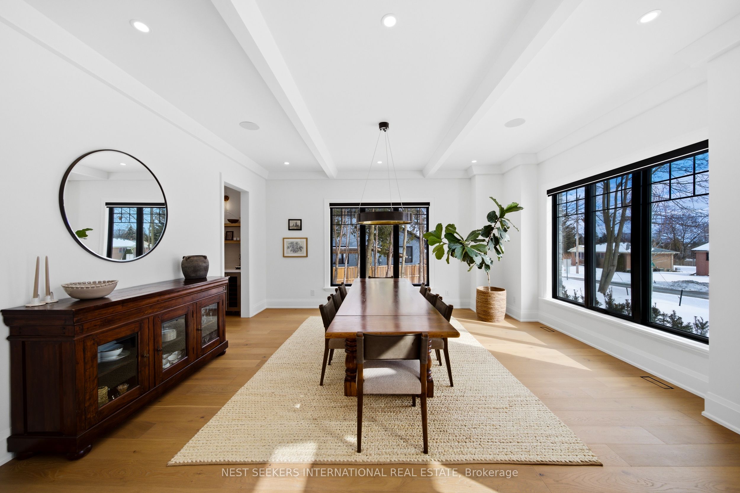 26 Royal Avenue