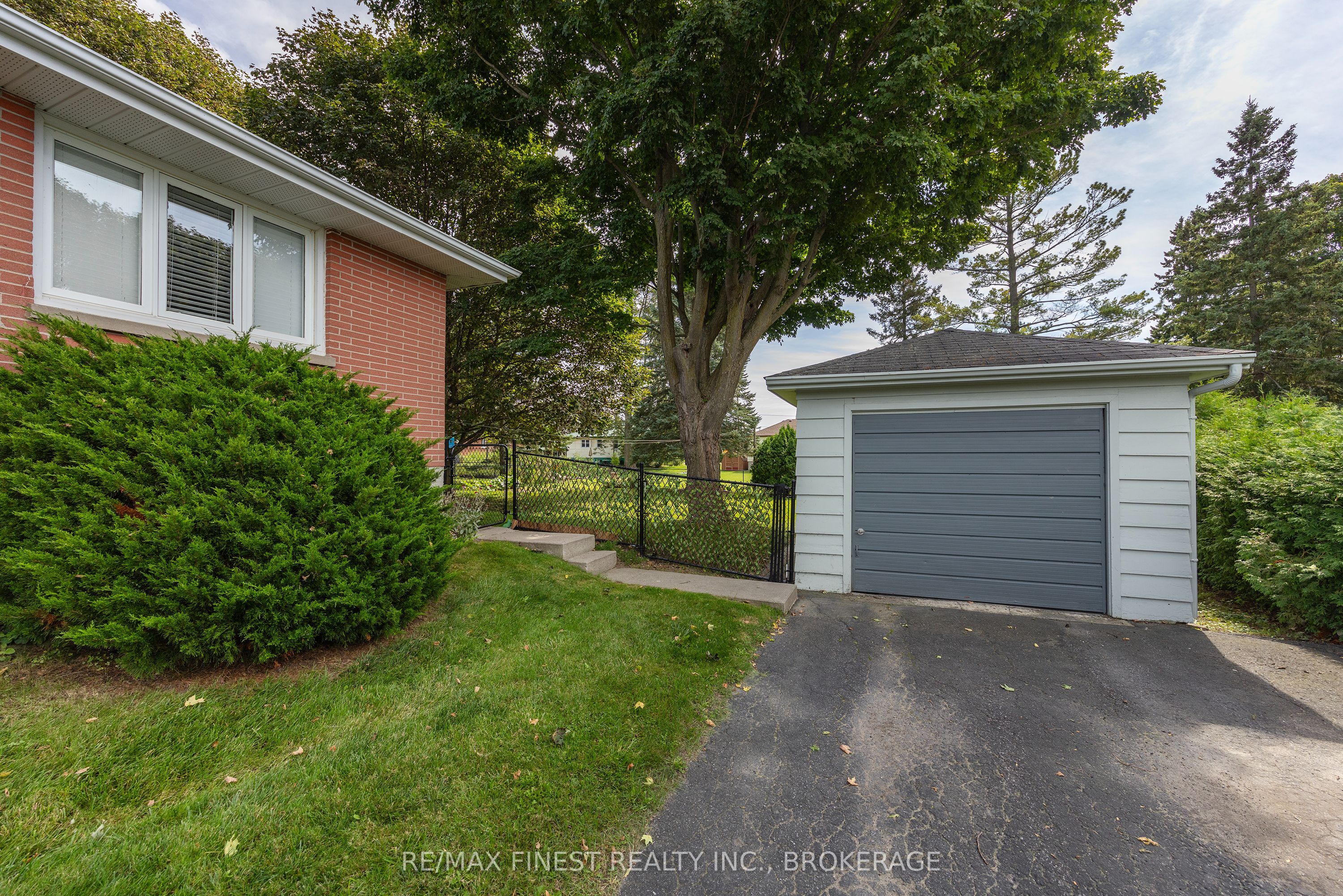 721 Front Road