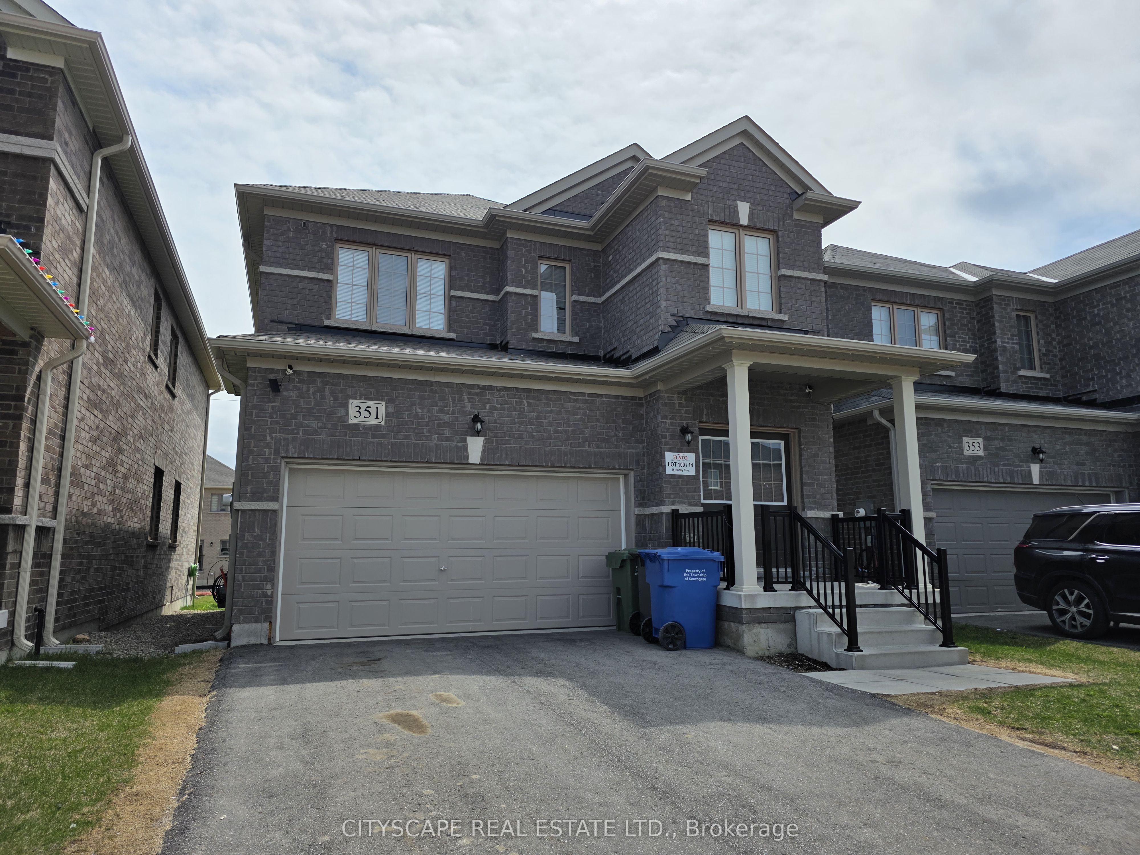 351 Ridley Crescent