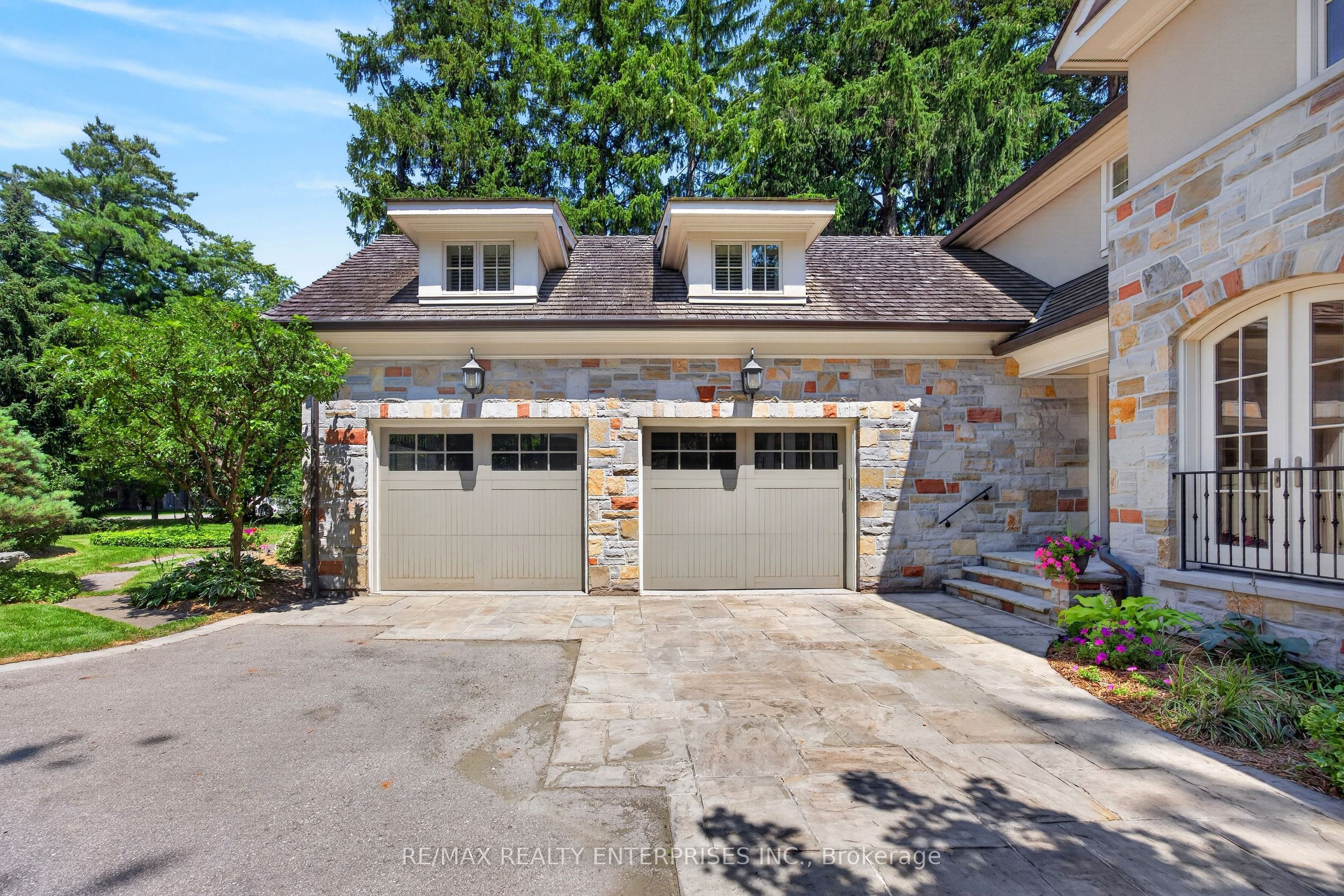 1396 Crescent Road