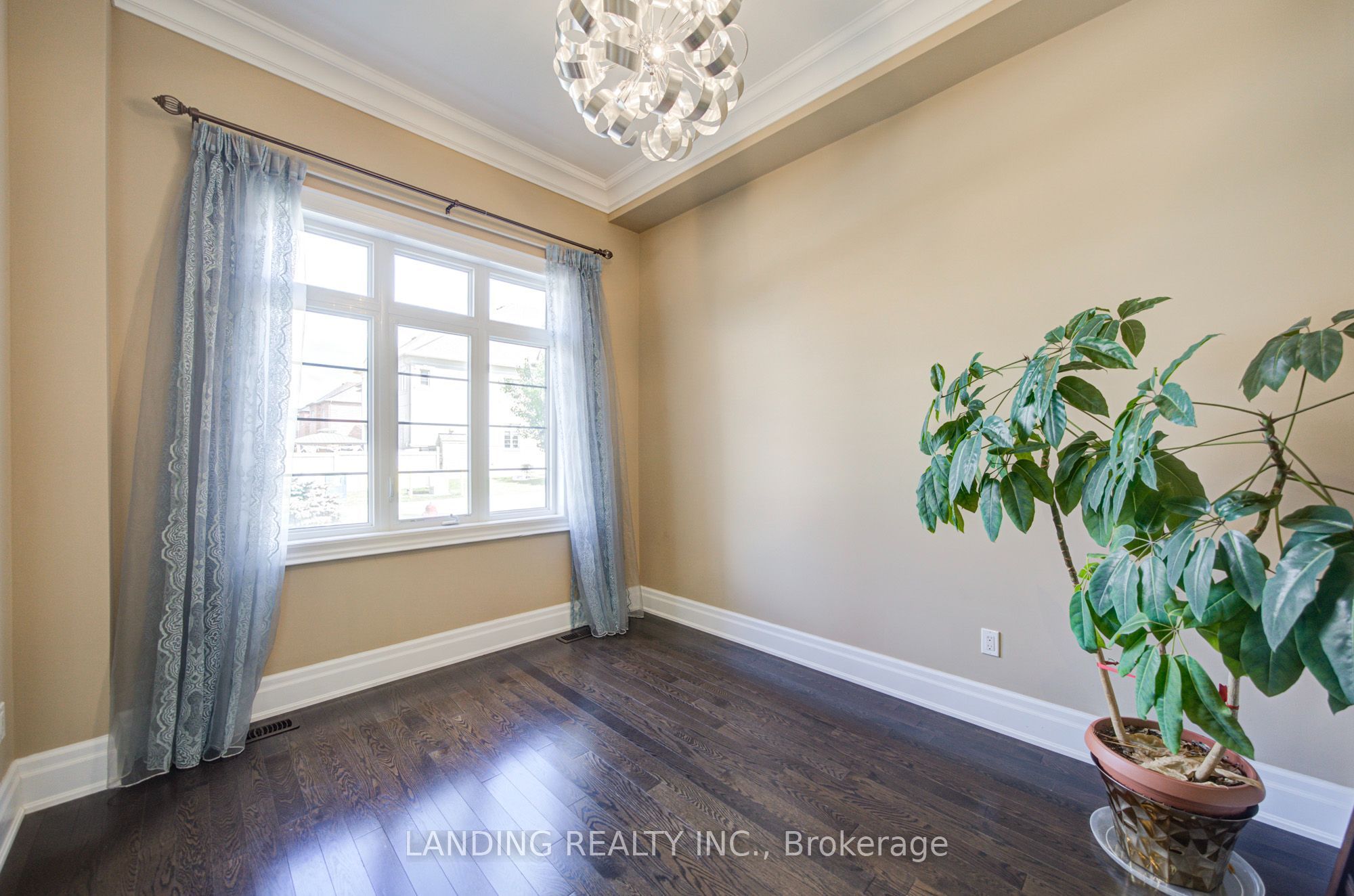 57 Strawbridge Farm Drive