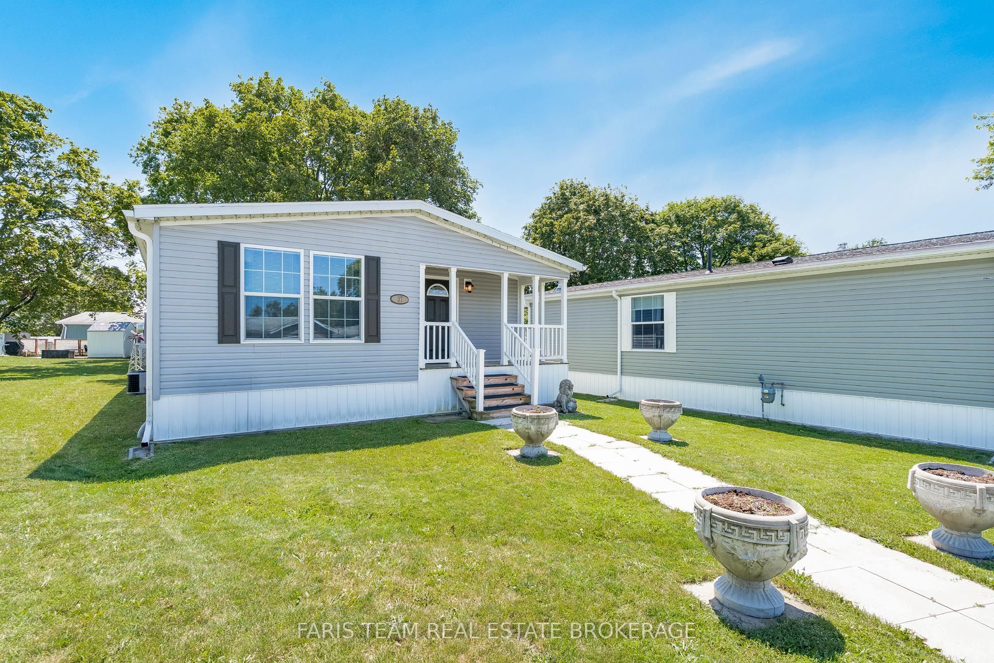 37 Hawthorne Drive