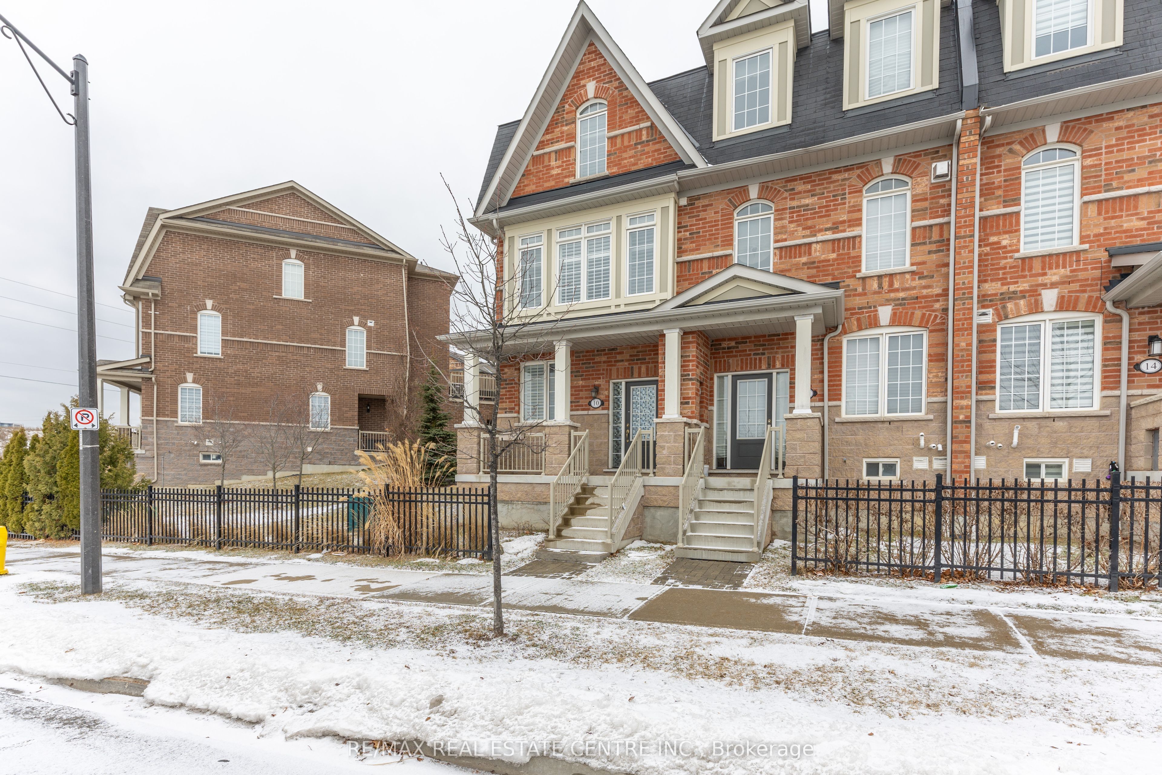 10 Harper Hill Drive