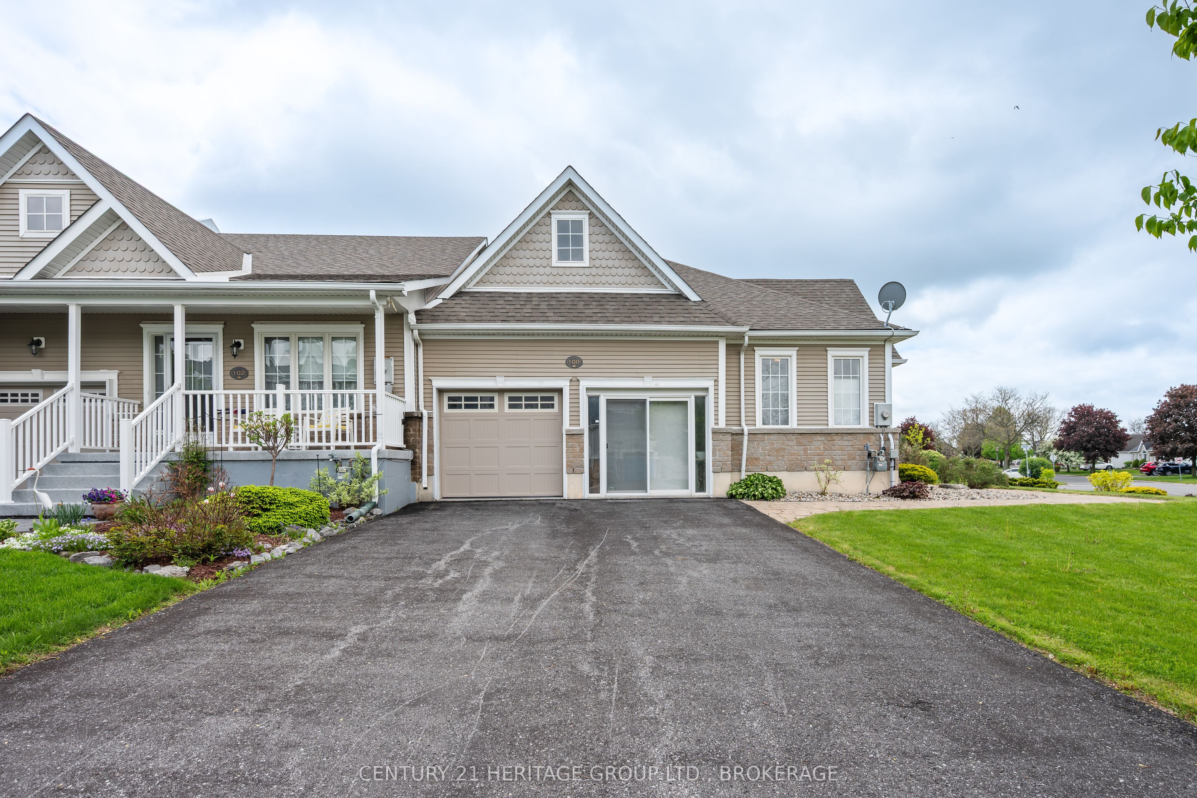 100 BRITANNIA Crescent