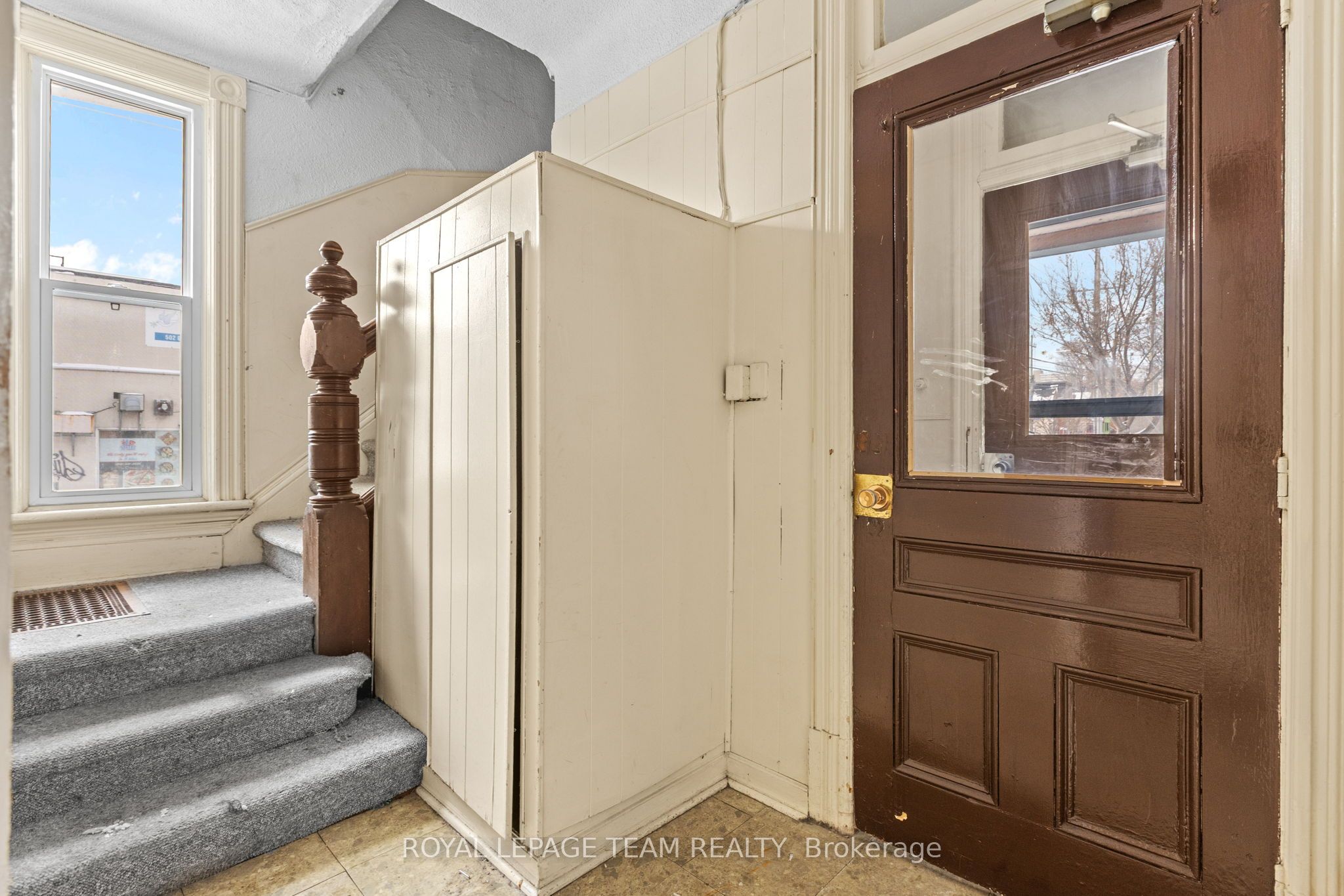 498 Gladstone Avenue