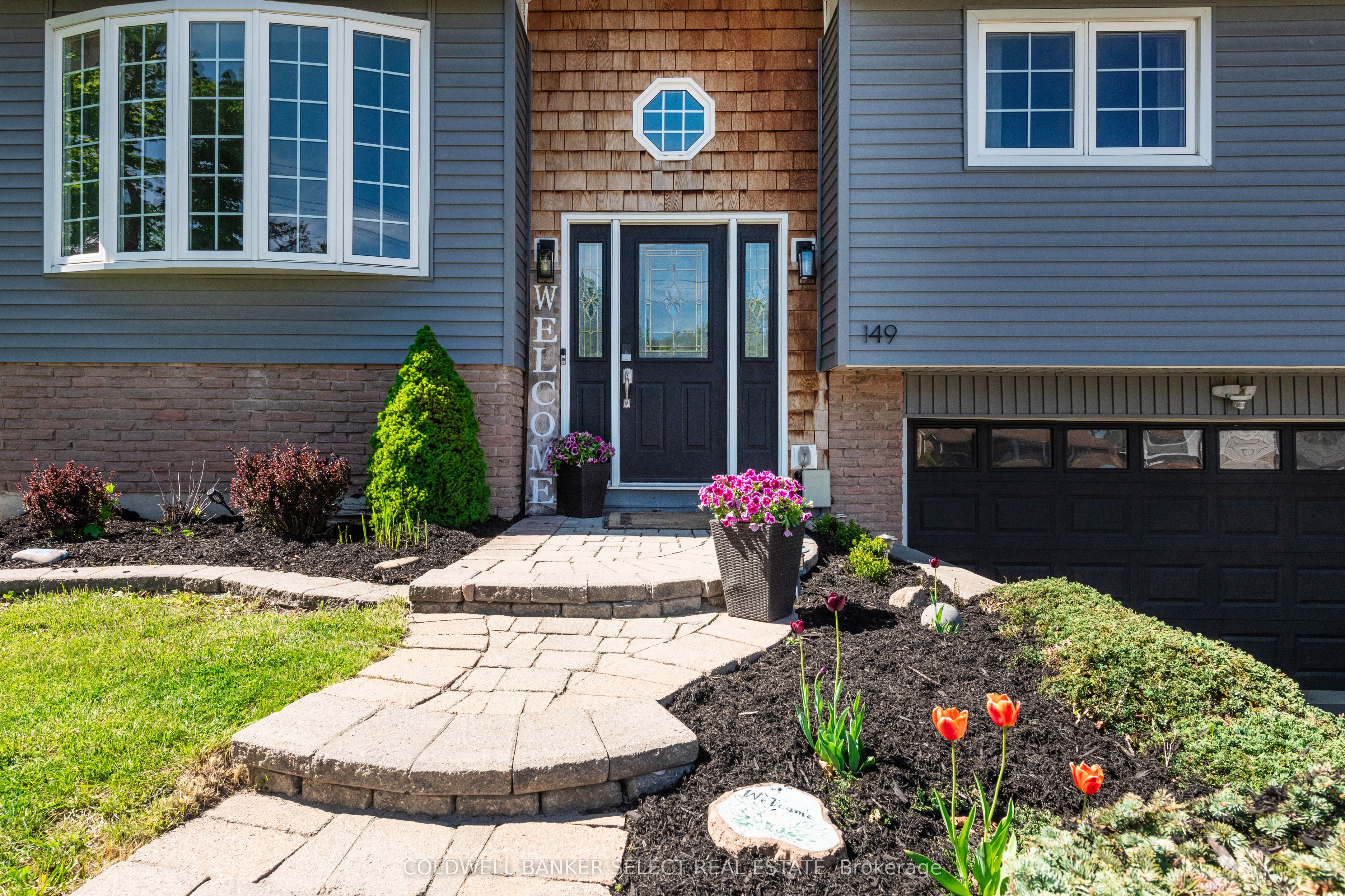 149 Ellwood Drive W
