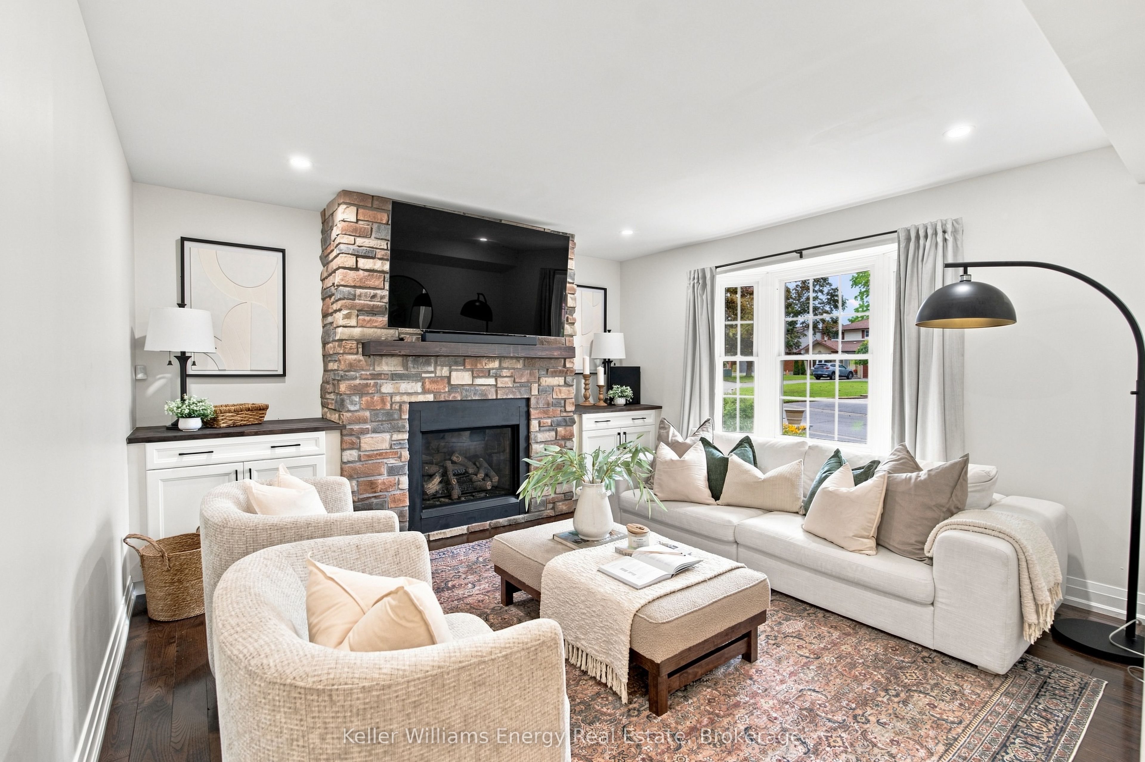 1014 Pinetree Court