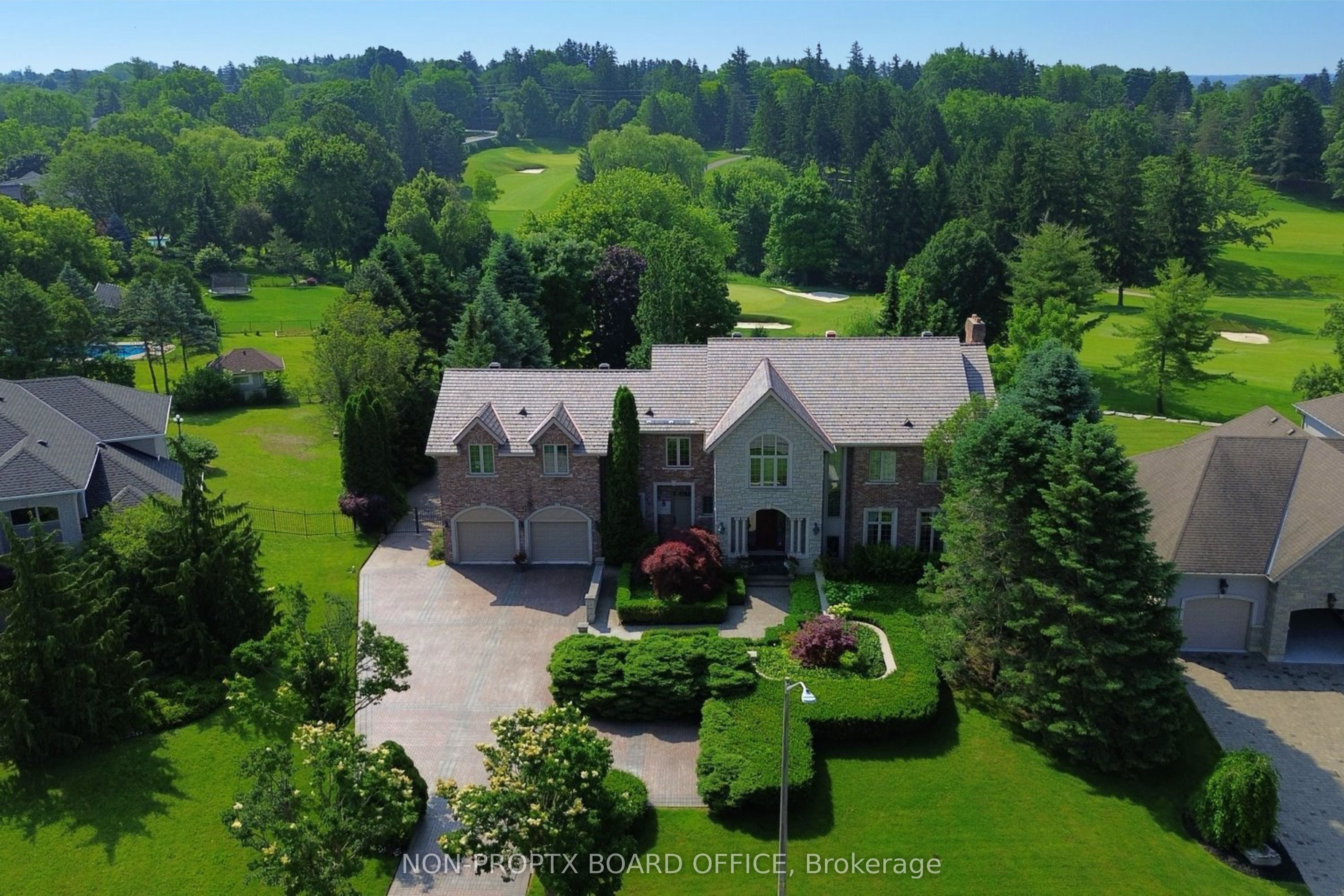11 Prestwick Place