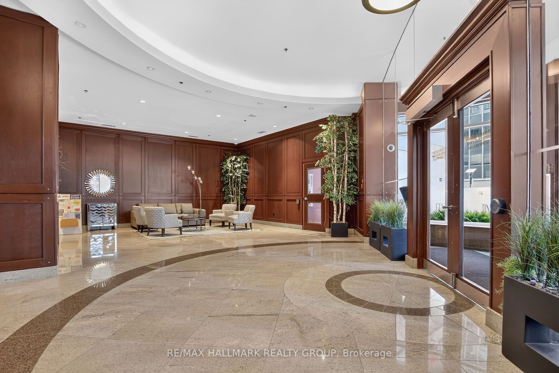 234 Rideau Street 203