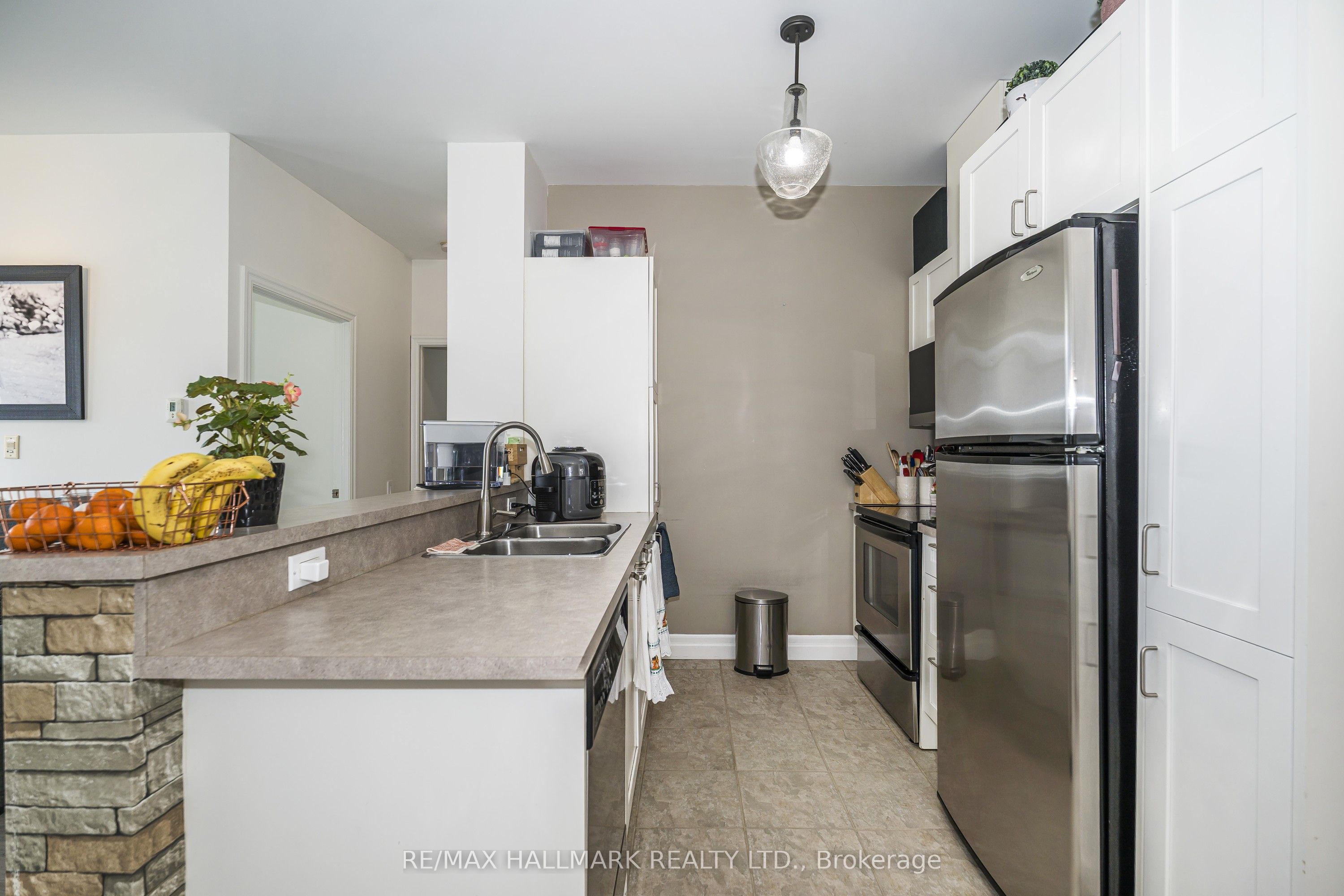 44 Bond Street W 514
